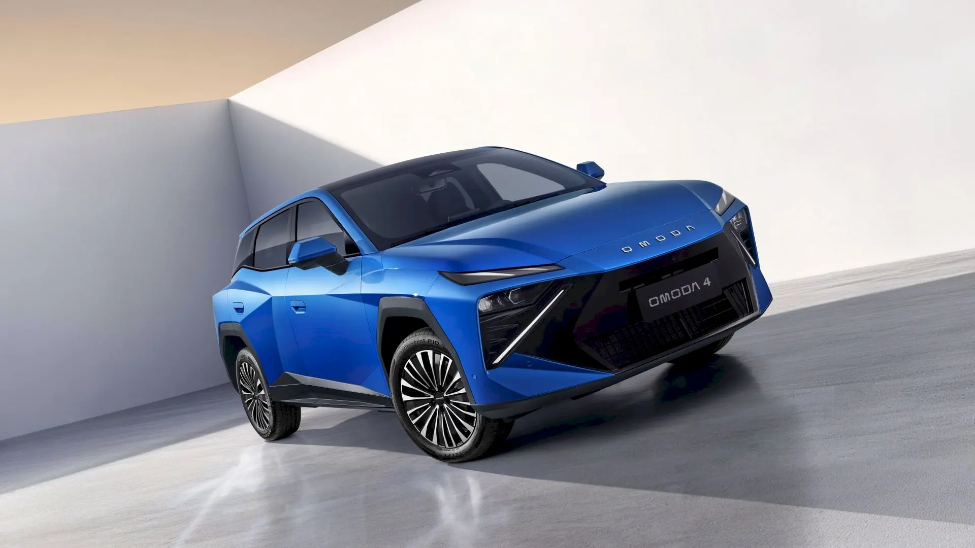 Omoda 4, il nuovo crossover compatto cinese, in debutto al Salone Auto di Torino 2026