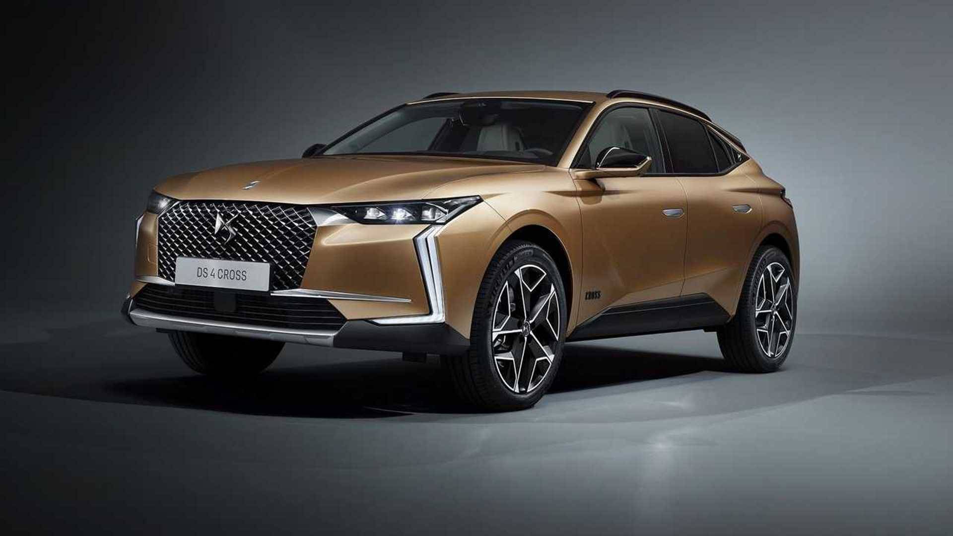 DS 4