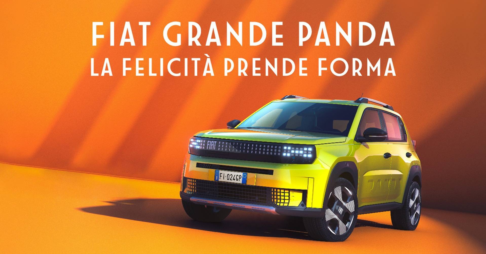 Copertina dell'evento di presentazione Fiat grande panda del Gruppo Brandini. Lo sfondo arancione presenta la grande panda gialla hybrid e la scritta "la felicità prende forma"