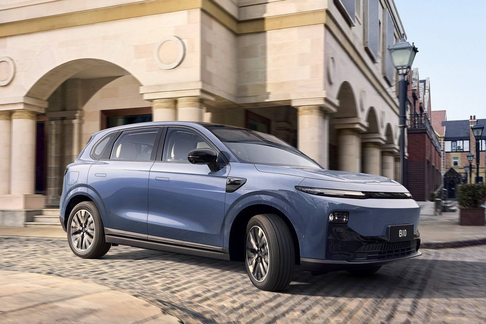 Leapmotor B10 2025, SUV elettrico in arrivo in Europa con prezzo promo da 26.900 €