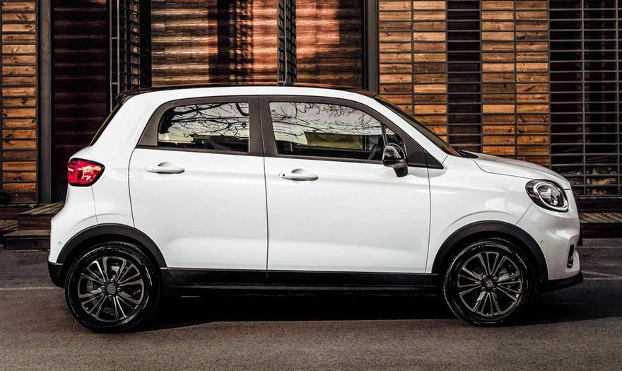 Leapmotor T03 elettrica 2025 in offerta a 4.900 € con incentivi statali, disponibile da Brandini Firenze