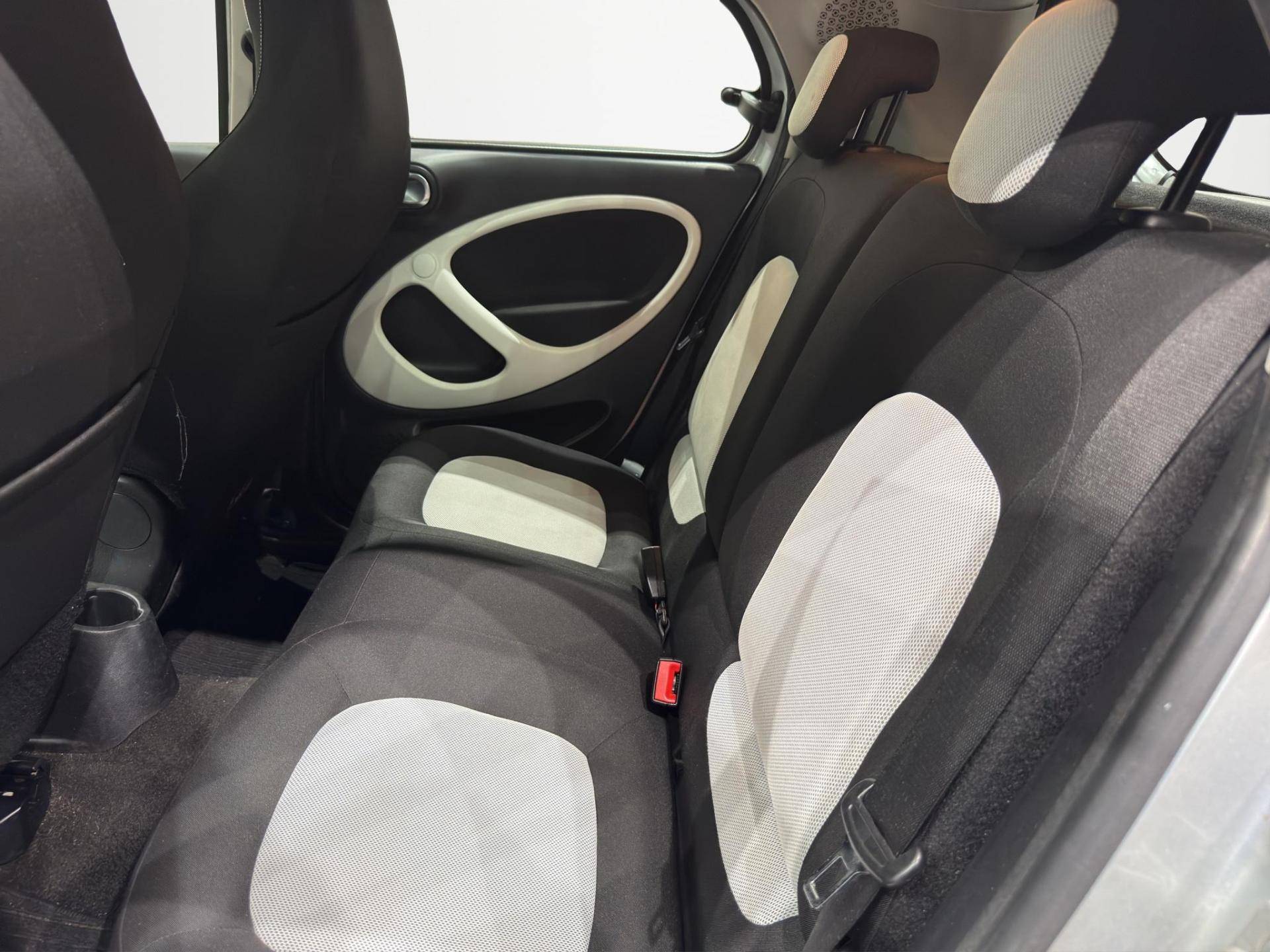 Auto Venduta - SMART Forfour Forfour 1.0 Passion 71cv twinamic usata in pronta consegna - Brandini