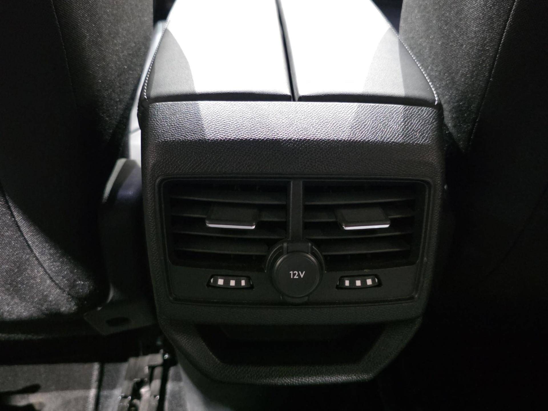 PEUGEOT 3008 3008 1.6 hybrid Allure Pack 180cv e-eat8 usata in pronta consegna - Brandini
