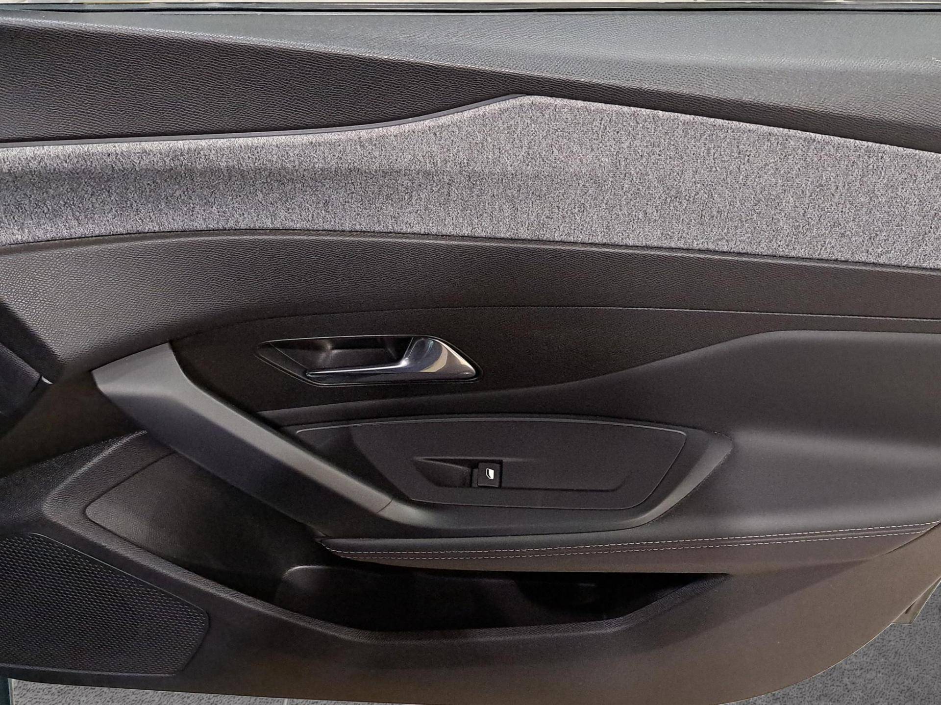 Auto Venduta - PEUGEOT 308 308 SW 1.2 puretech t Allure Pack s&s 130cv eat8 usata in pronta consegna - Brandini