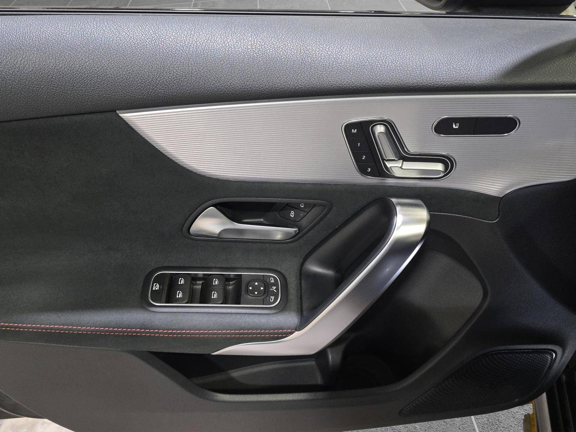 MERCEDES Classe A A 180 d Premium auto usata in pronta consegna - Brandini