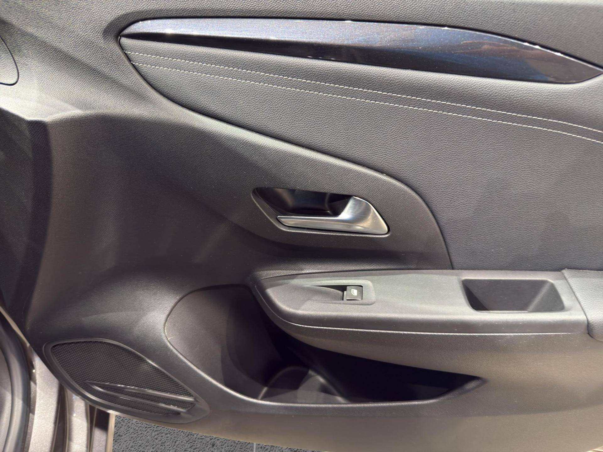 Auto Venduta - OPEL Corsa Corsa 1.2 Elegance 75cv usata in pronta consegna - Brandini