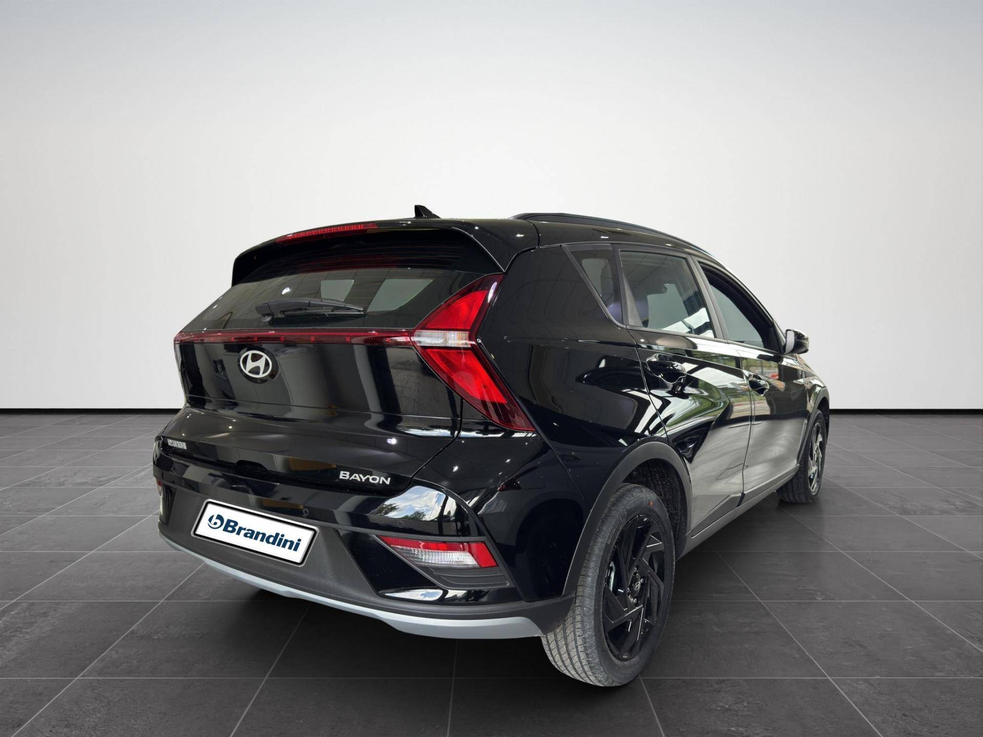HYUNDAI Bayon Bayon 1.0 t-gdi Dark Line 90cv mt usata in pronta consegna - Brandini