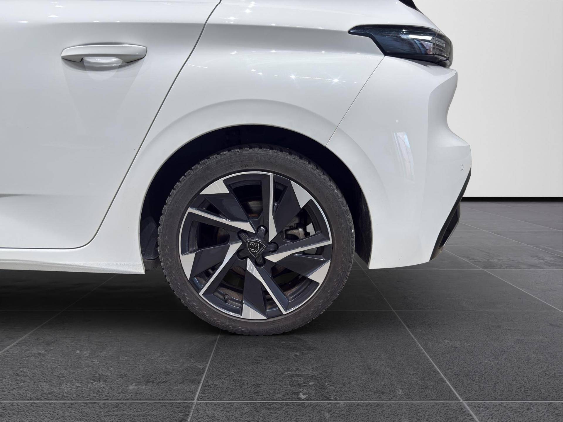 Auto Venduta - PEUGEOT 308 308 1.2 puretech t Allure Pack s&s 130cv usata in pronta consegna - Brandini