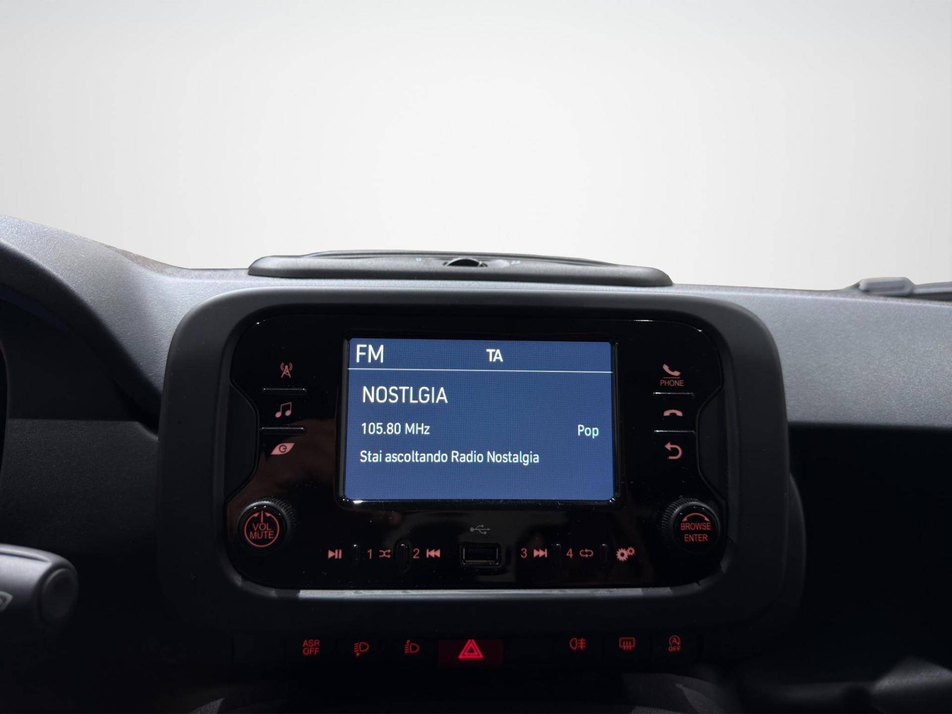 FIAT Panda Panda 1.0 firefly hybrid Icon s&s 70cv 5p.ti usata in pronta consegna - Brandini