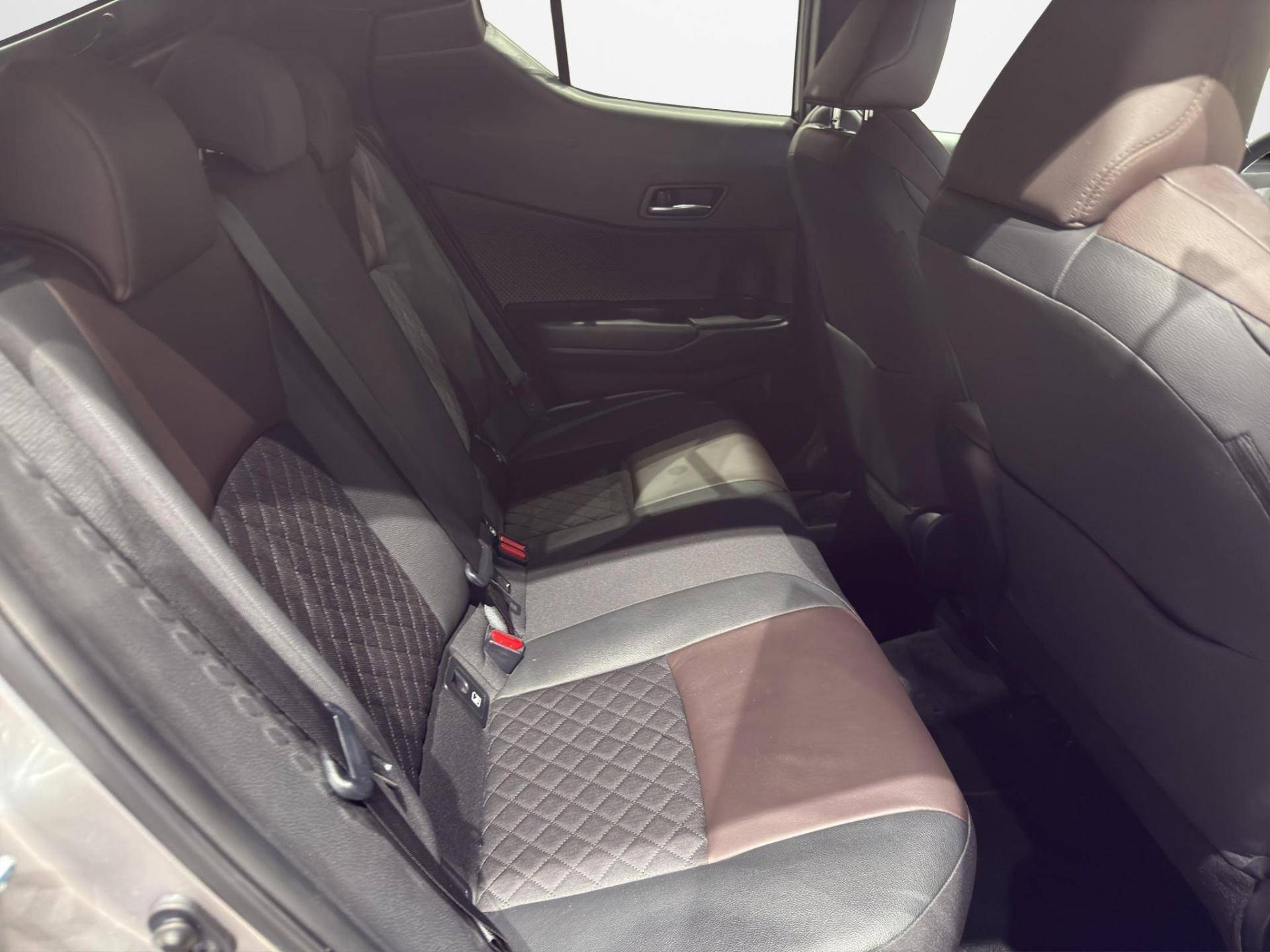 Auto Venduta - TOYOTA C-HR C-HR 1.8h Lounge 2wd e-cvt usata in pronta consegna - Brandini