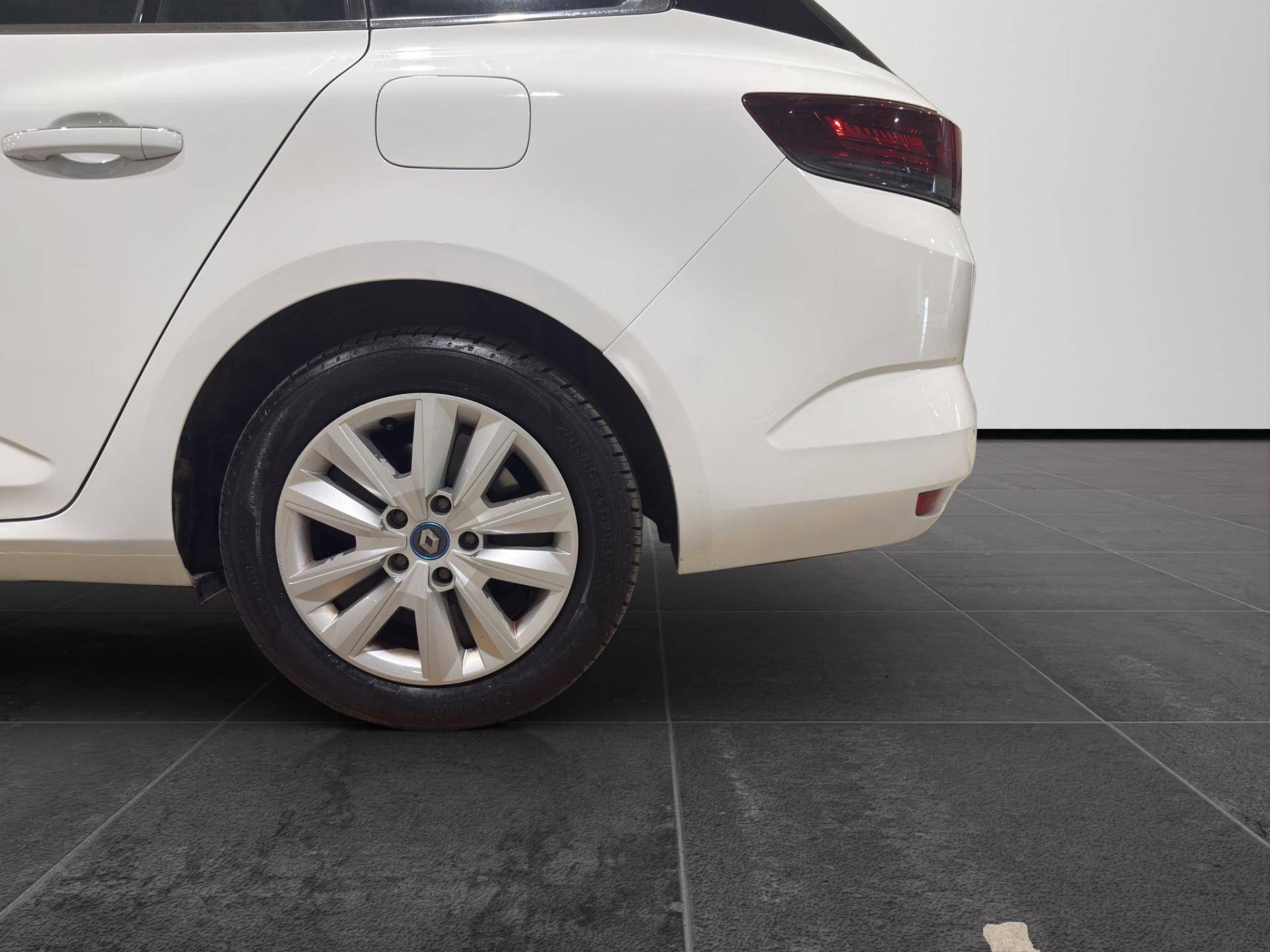 Auto Venduta - RENAULT Megane Megane Sporter 1.6 plug-in hybrid Business E-Tech 160cv auto usata in pronta consegna - Brandini