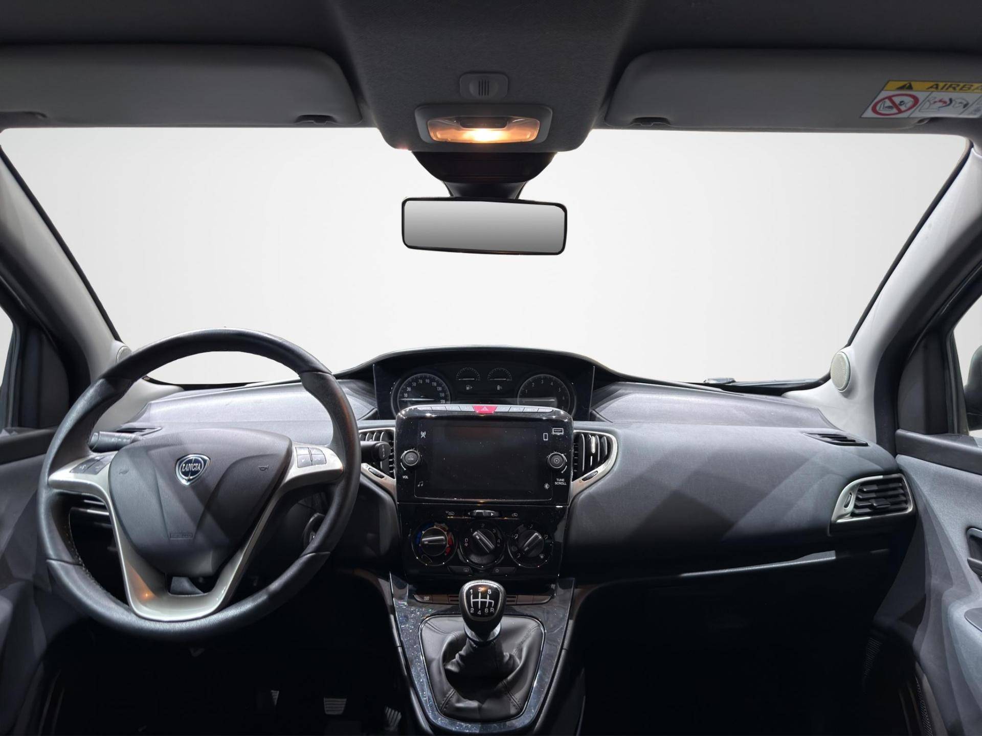 LANCIA Ypsilon Ypsilon 1.0 firefly hybrid Alberta Ferretti s&s 70cv usata in pronta consegna - Brandini