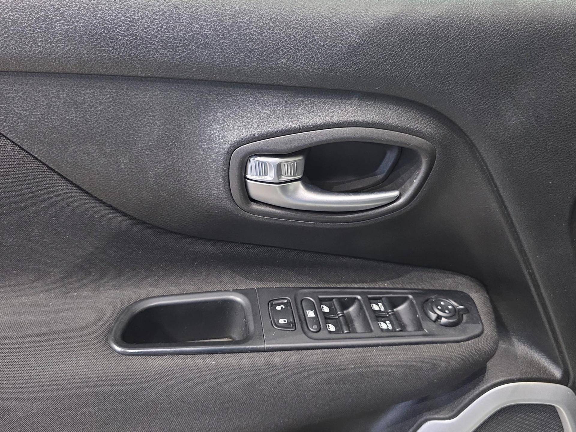 Auto Venduta - JEEP Renegade Renegade 1.6 mjt Sport fwd 95cv usata in pronta consegna - Brandini