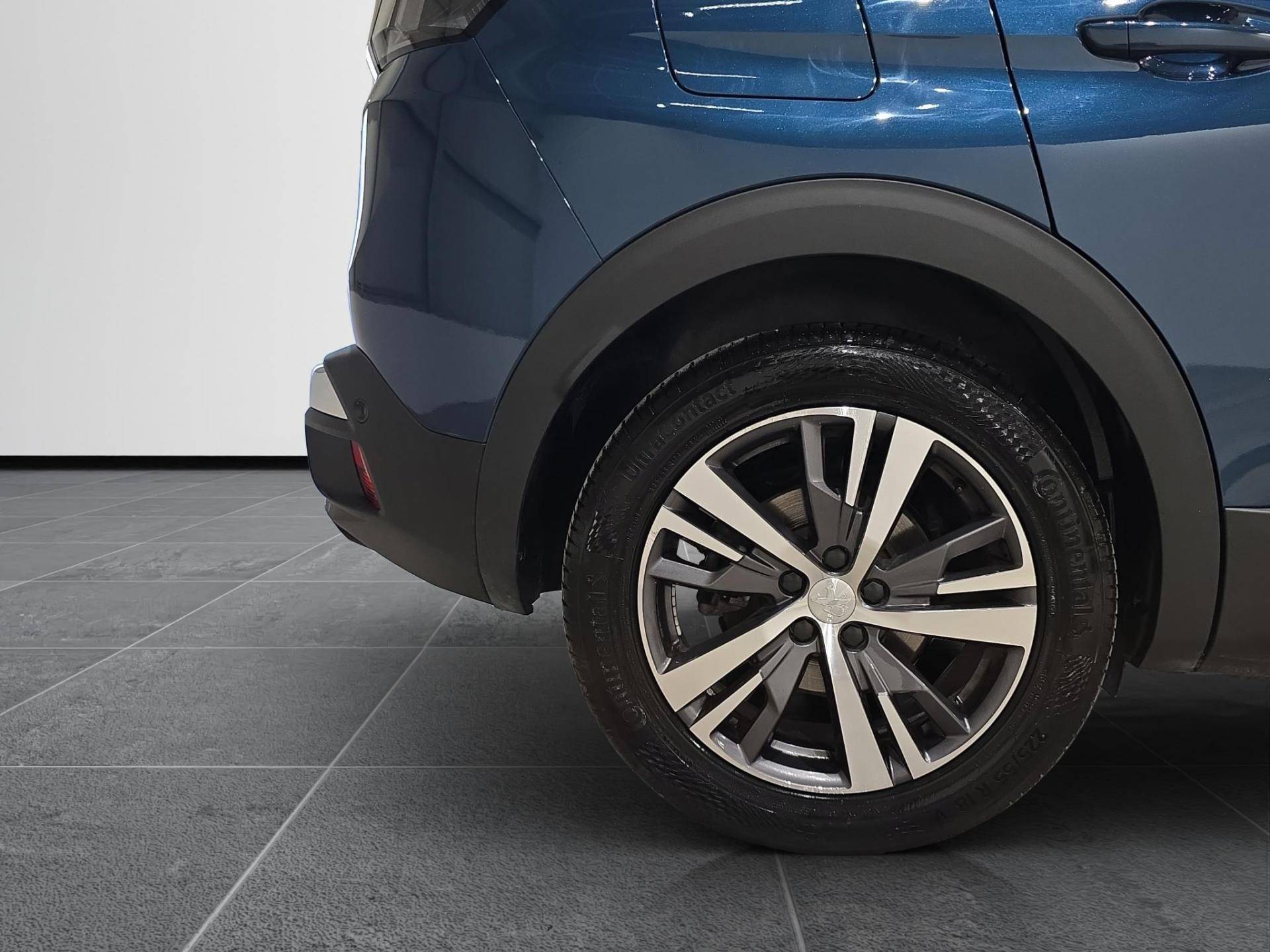 PEUGEOT 3008 3008 1.6 hybrid Allure Pack 180cv e-eat8 usata in pronta consegna - Brandini