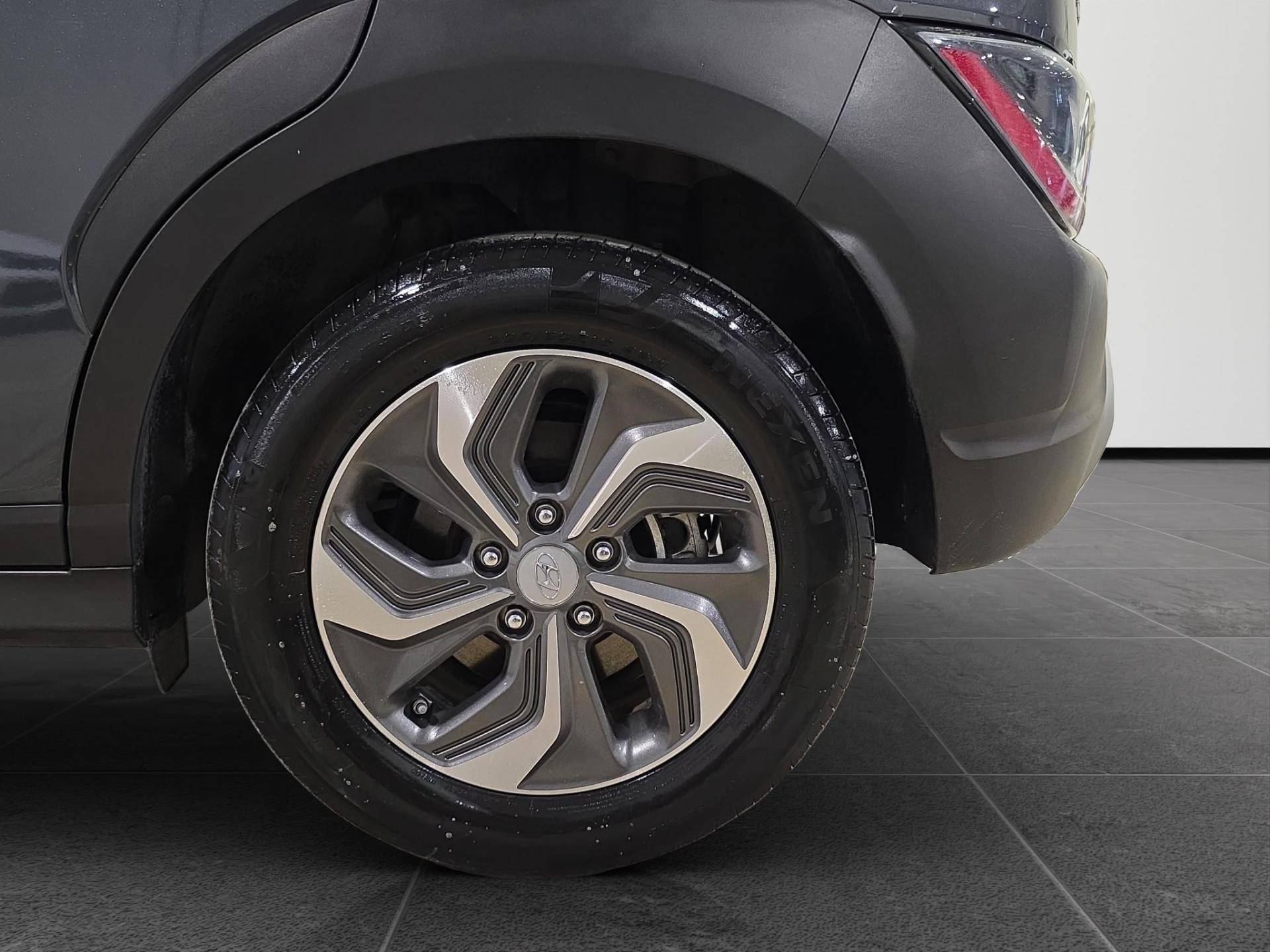 HYUNDAI Kona Kona 1.6 gdi hev Xtech 2wd 141cv dct usata in pronta consegna - Brandini