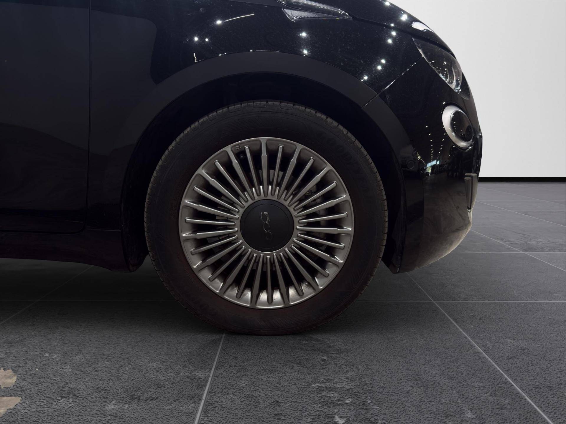 FIAT 500e 500e 3+1 42 kWh usata in pronta consegna - Brandini