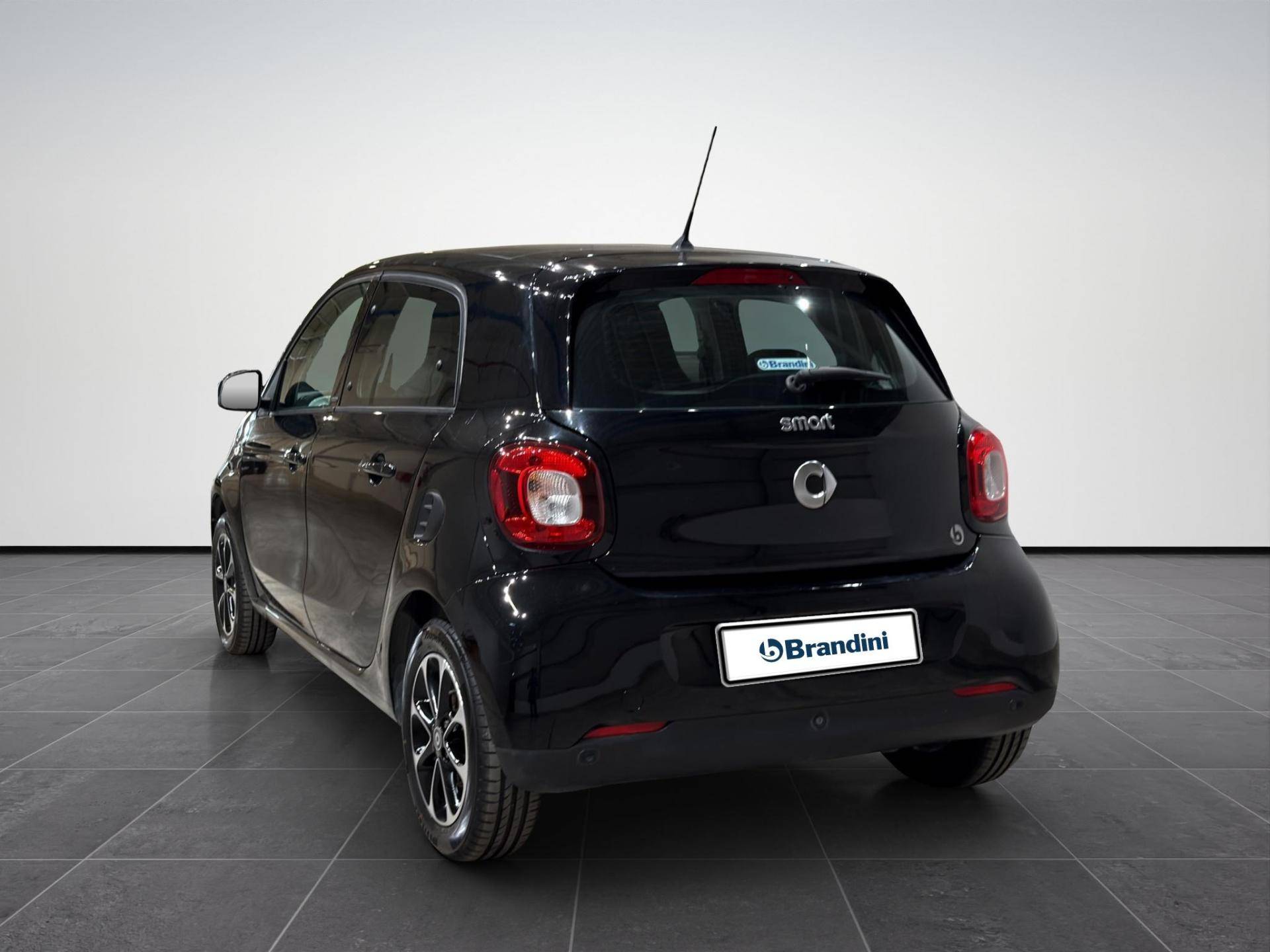 Auto Venduta - SMART Forfour Forfour 1.0 Passion 71cv usata in pronta consegna - Brandini