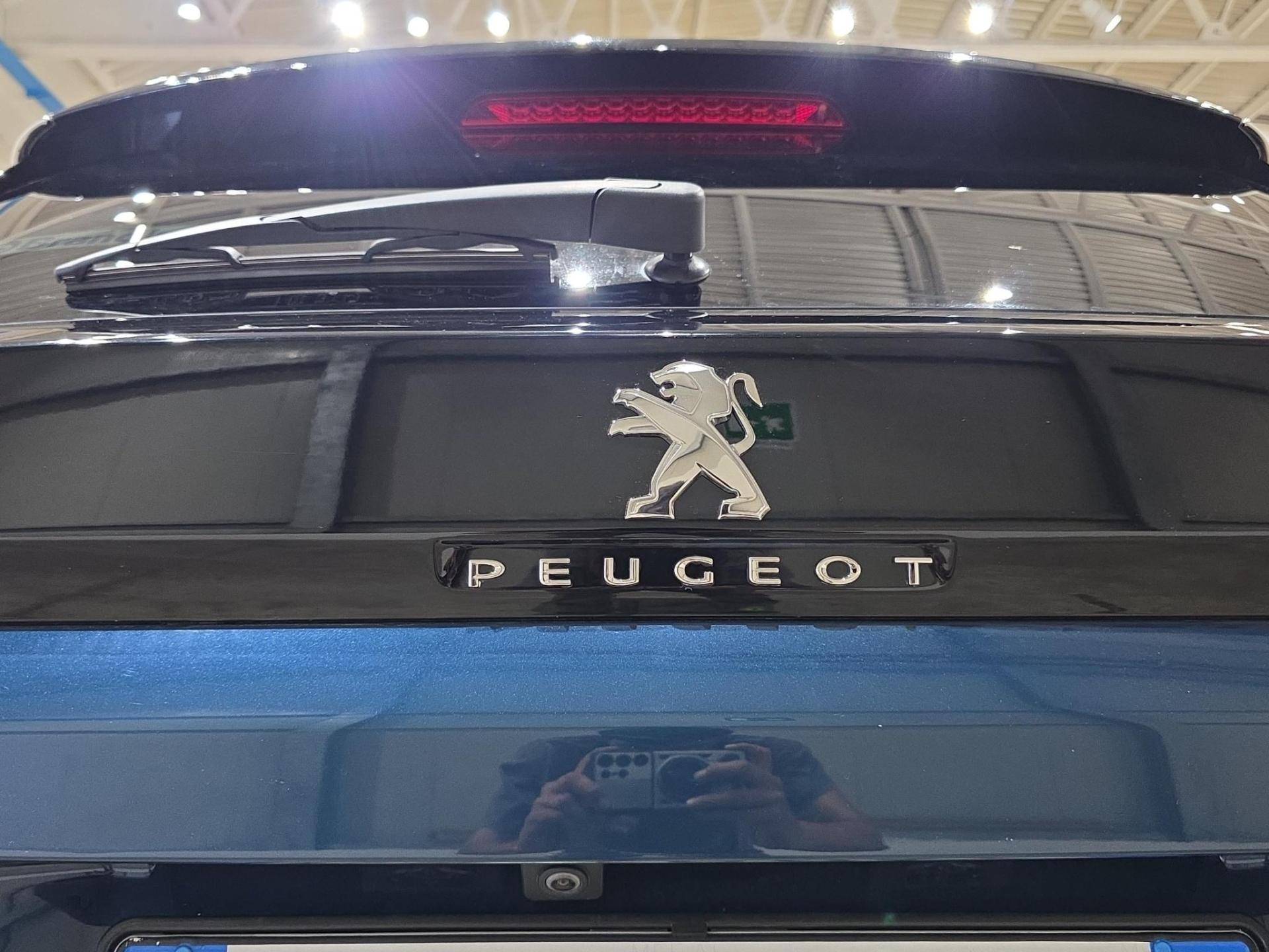 PEUGEOT 3008 3008 1.6 hybrid Allure Pack 180cv e-eat8 usata in pronta consegna - Brandini
