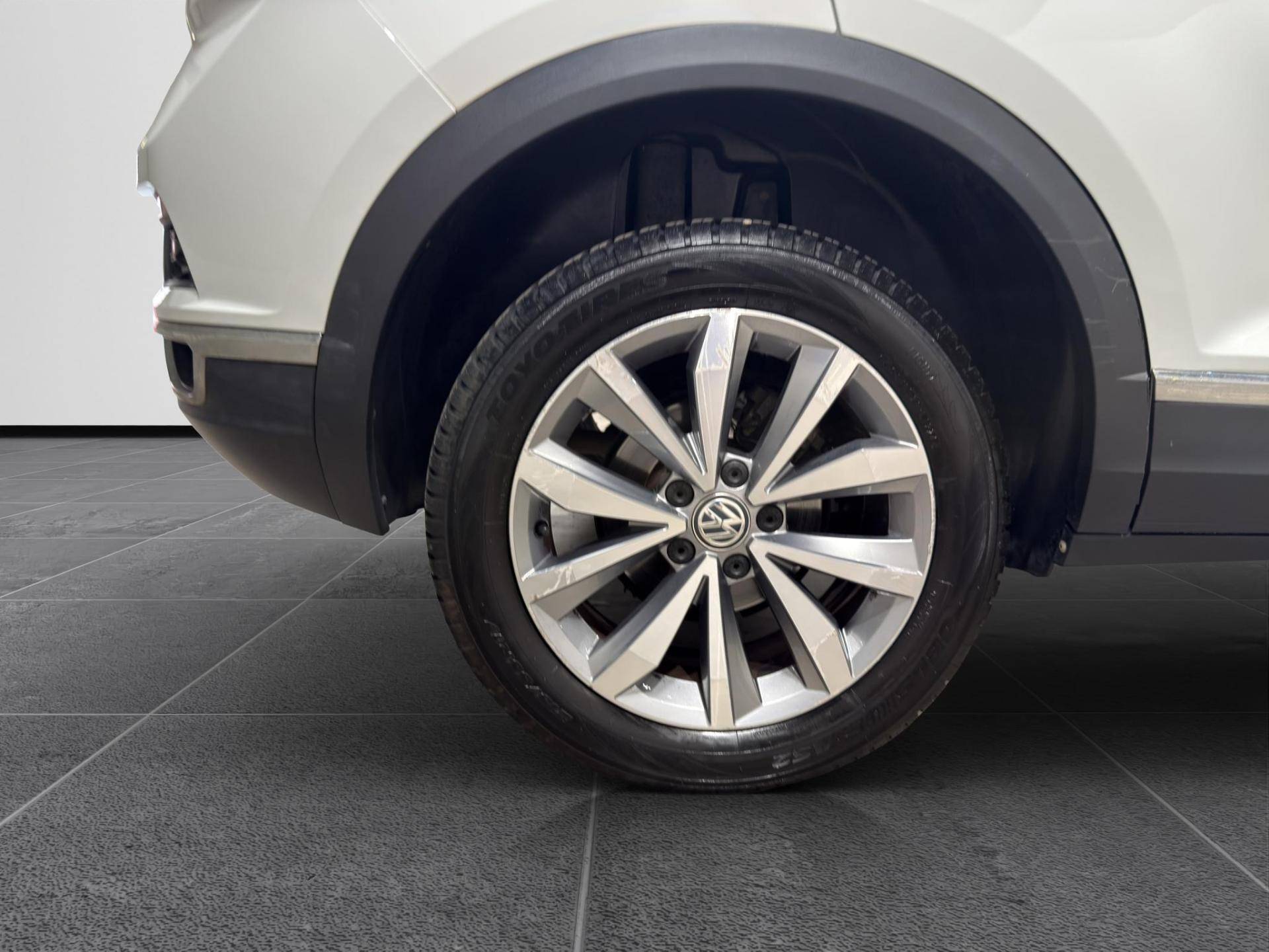 VOLKSWAGEN T-Roc T-Roc 1.0 tsi Style 115cv usata in pronta consegna - Brandini