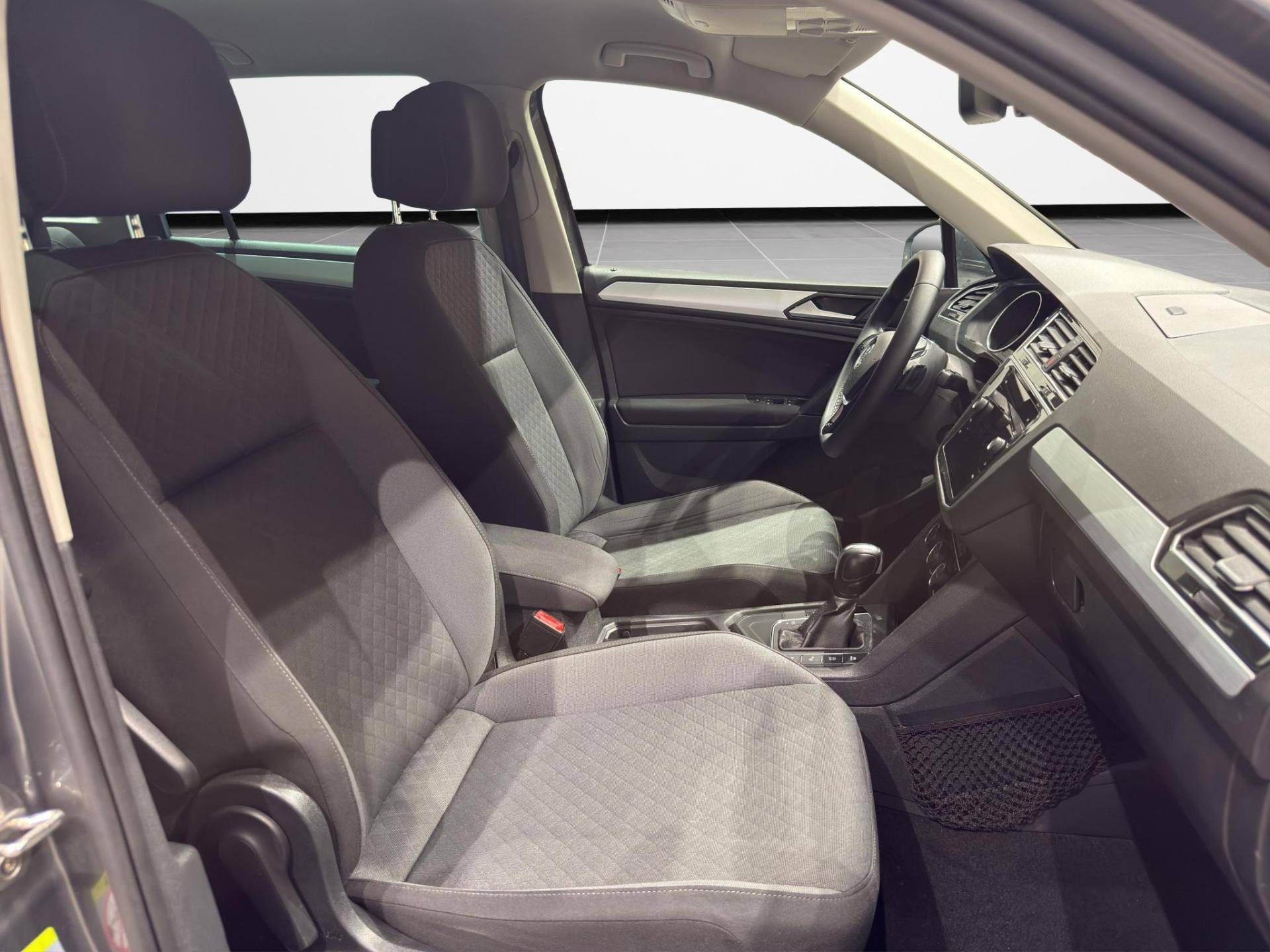 VOLKSWAGEN Tiguan Tiguan 2.0 tdi Advanced R-Line Exterior Pack 150cv dsg usata in pronta consegna - Brandini