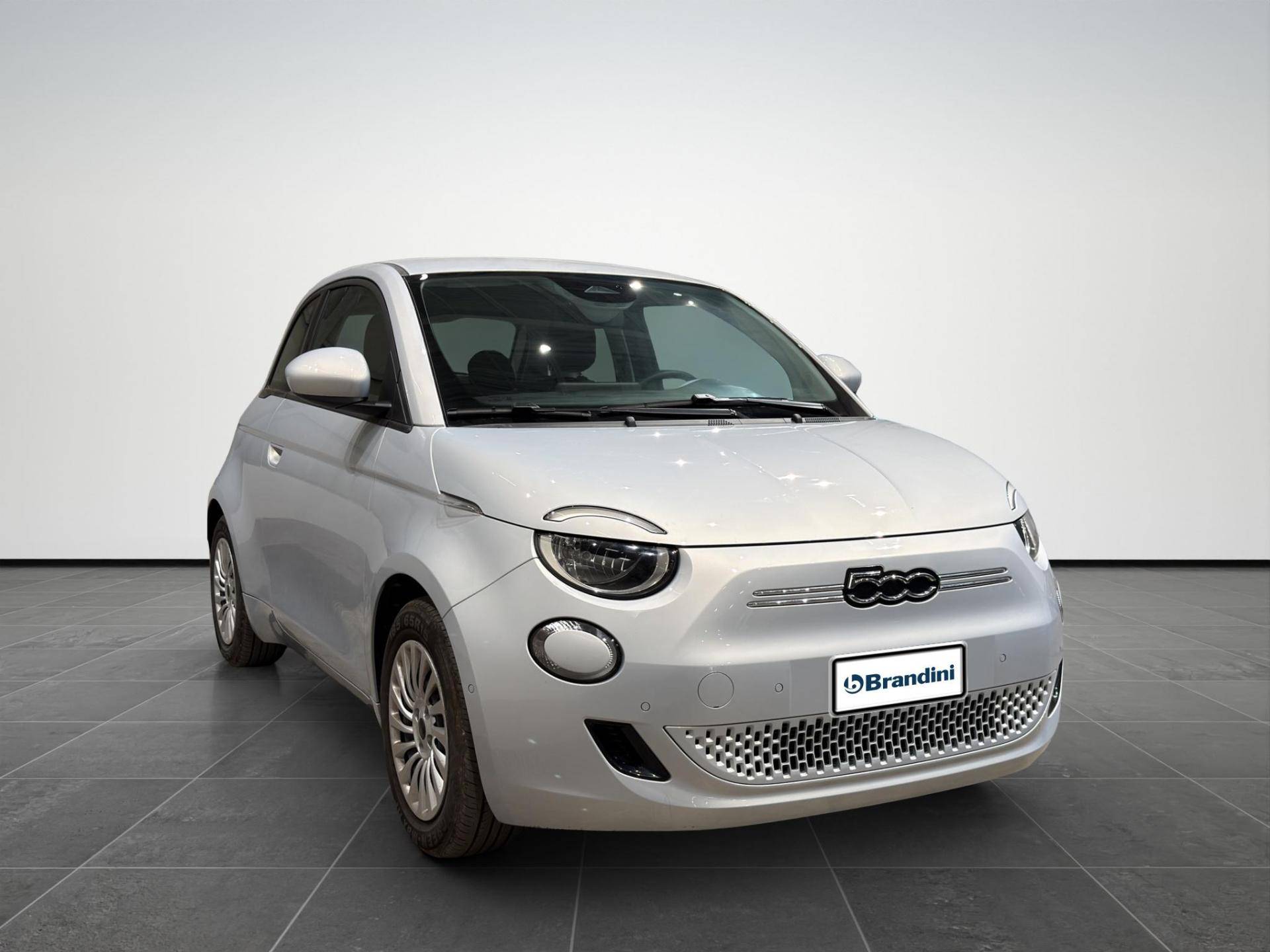 FIAT 500e 500e 42 kWh Entry Pack Tech usata in pronta consegna - Brandini