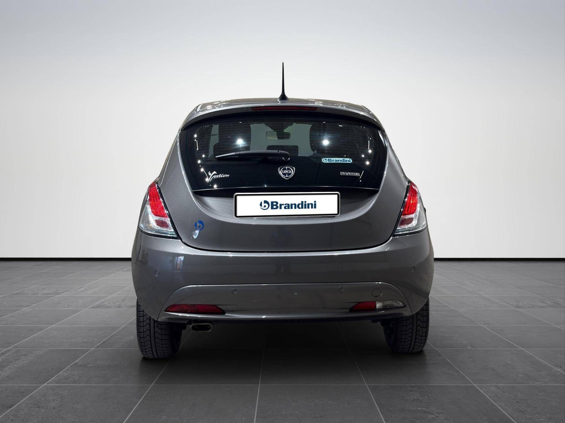 LANCIA Ypsilon Ypsilon 1.0 firefly hybrid Gold s&s 70cv 5p.ti usata in pronta consegna - Brandini