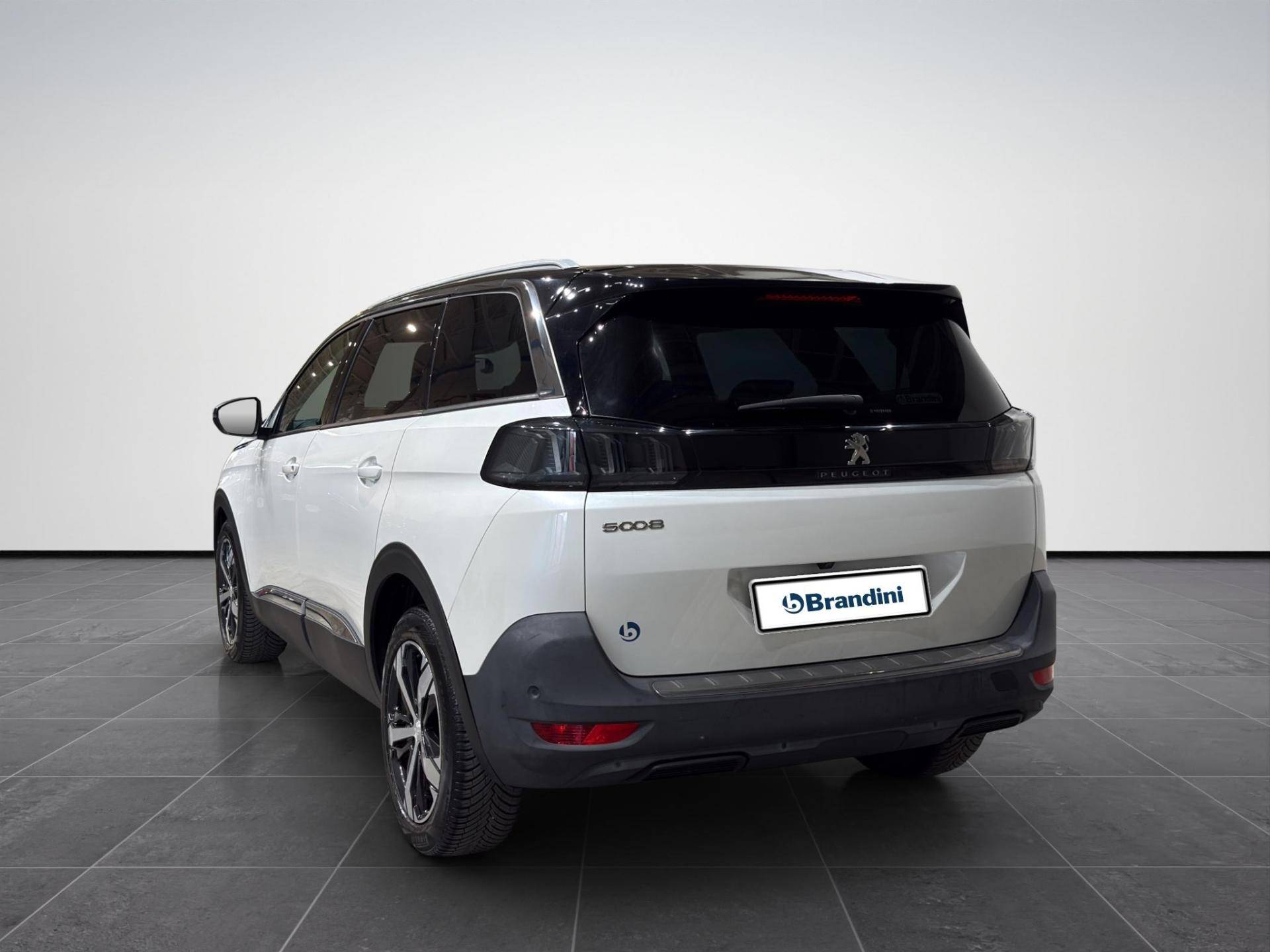 PEUGEOT 5008 5008 1.5 bluehdi Allure s&s 130cv usata in pronta consegna - Brandini