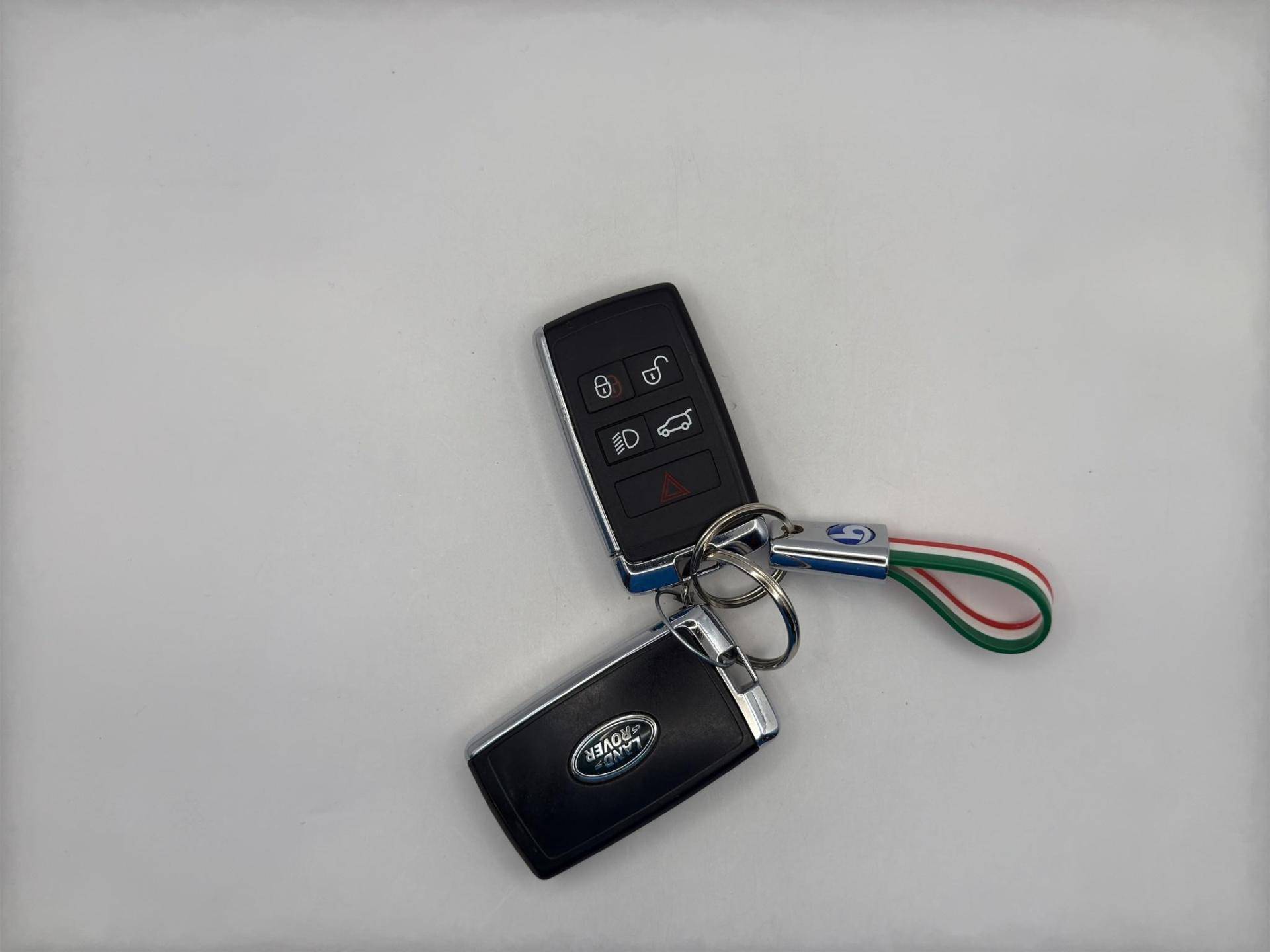 LAND ROVER Range Rover Sport Range Rover Sport 3.0d i6 mhev HSE Dynamic Stealth 249cv auto usata in pronta consegna - Brandini