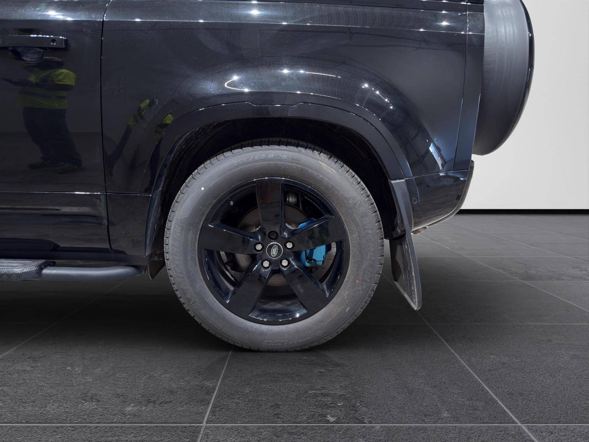 LAND ROVER Defender Defender 90 3.0d i6 mhev X-Dynamic HSE awd 250cv auto usata in pronta consegna - Brandini