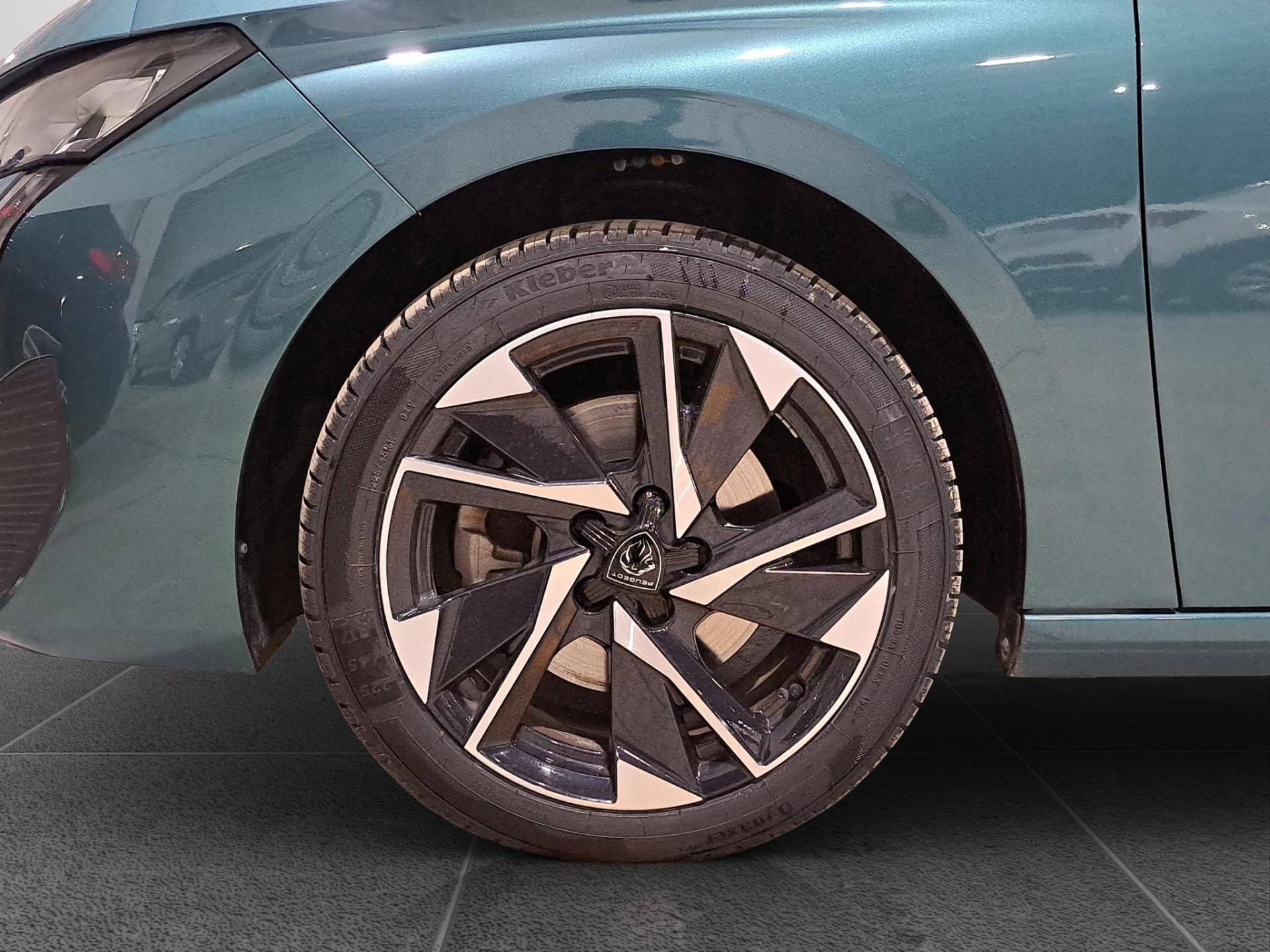 Auto Venduta - PEUGEOT 308 308 SW 1.2 puretech t Allure Pack s&s 130cv eat8 usata in pronta consegna - Brandini