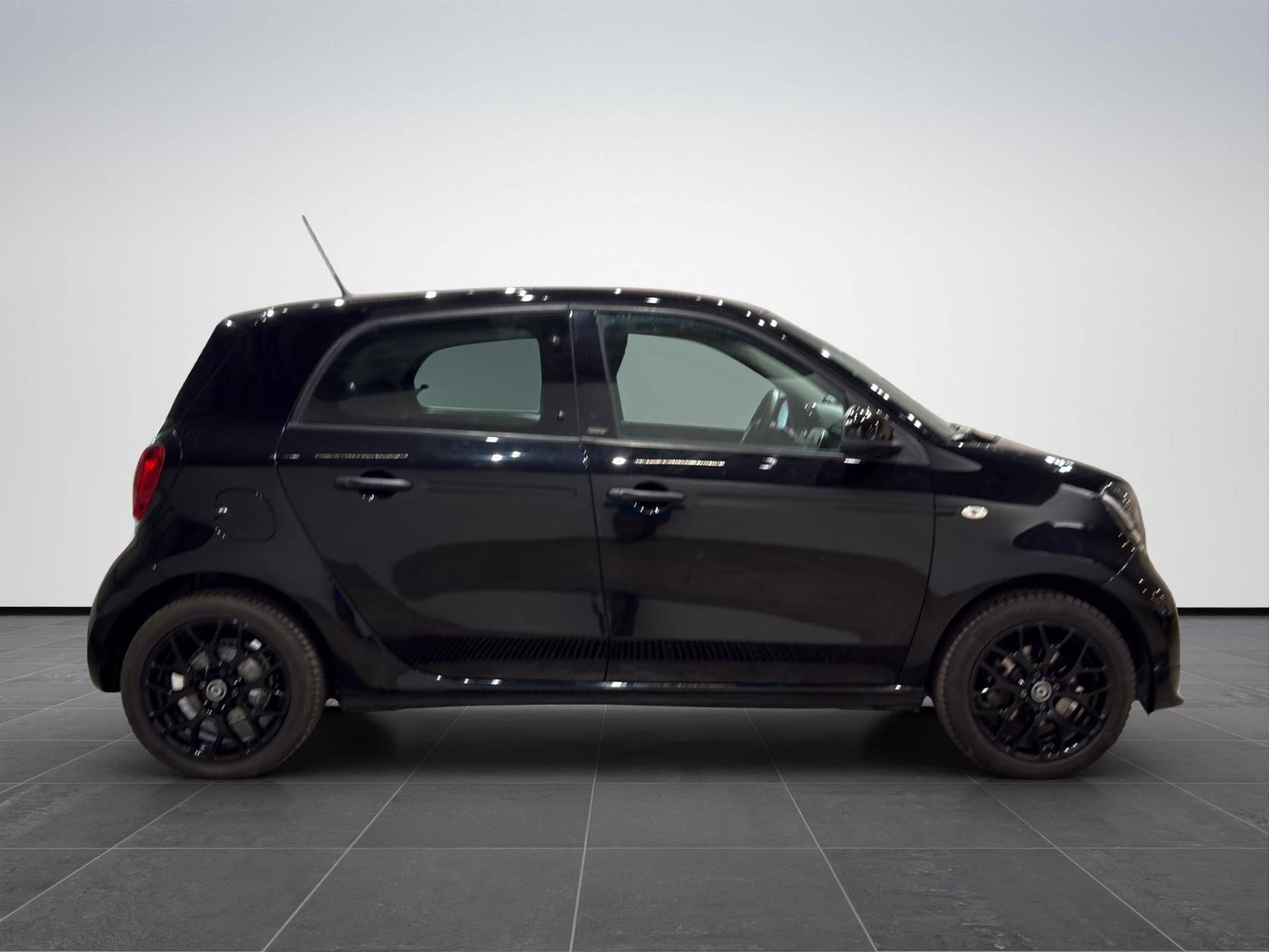 Auto Venduta - SMART Forfour Forfour 0.9 t. Passion 90cv twinamic my18 usata in pronta consegna - Brandini