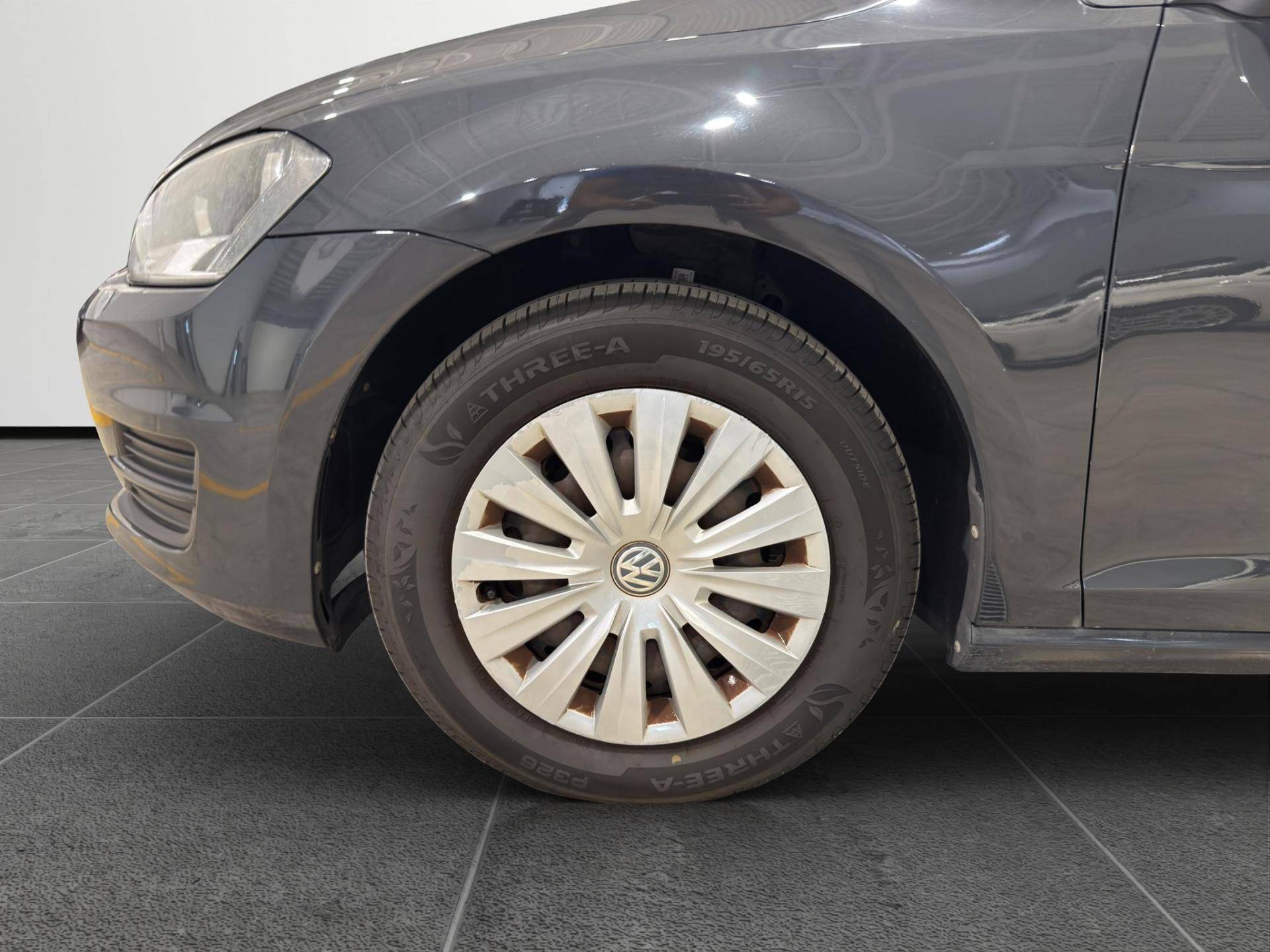 VOLKSWAGEN Golf Golf 1.2 tsi Trendline 85cv 5p E6 usata in pronta consegna - Brandini