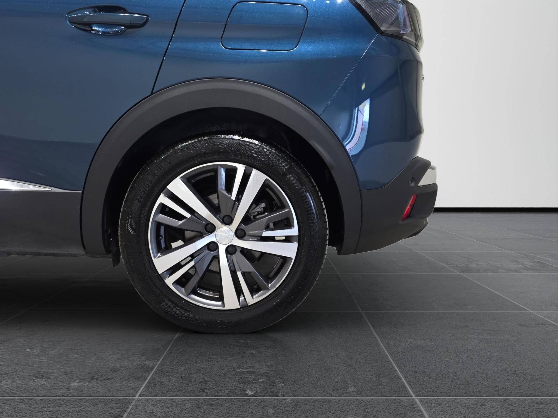 PEUGEOT 3008 3008 1.6 hybrid Allure Pack 180cv e-eat8 usata in pronta consegna - Brandini