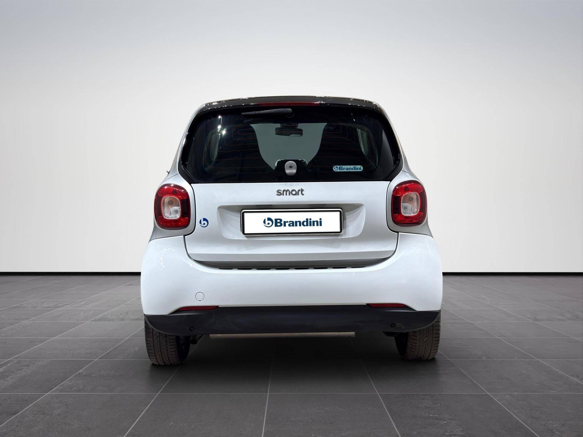 SMART Fortwo Fortwo 1.0 Passion 71cv twinamic usata in pronta consegna - Brandini