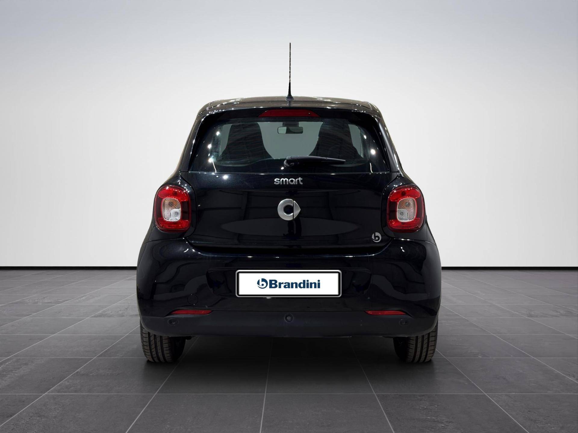 Auto Venduta - SMART Forfour Forfour 1.0 Passion 71cv usata in pronta consegna - Brandini