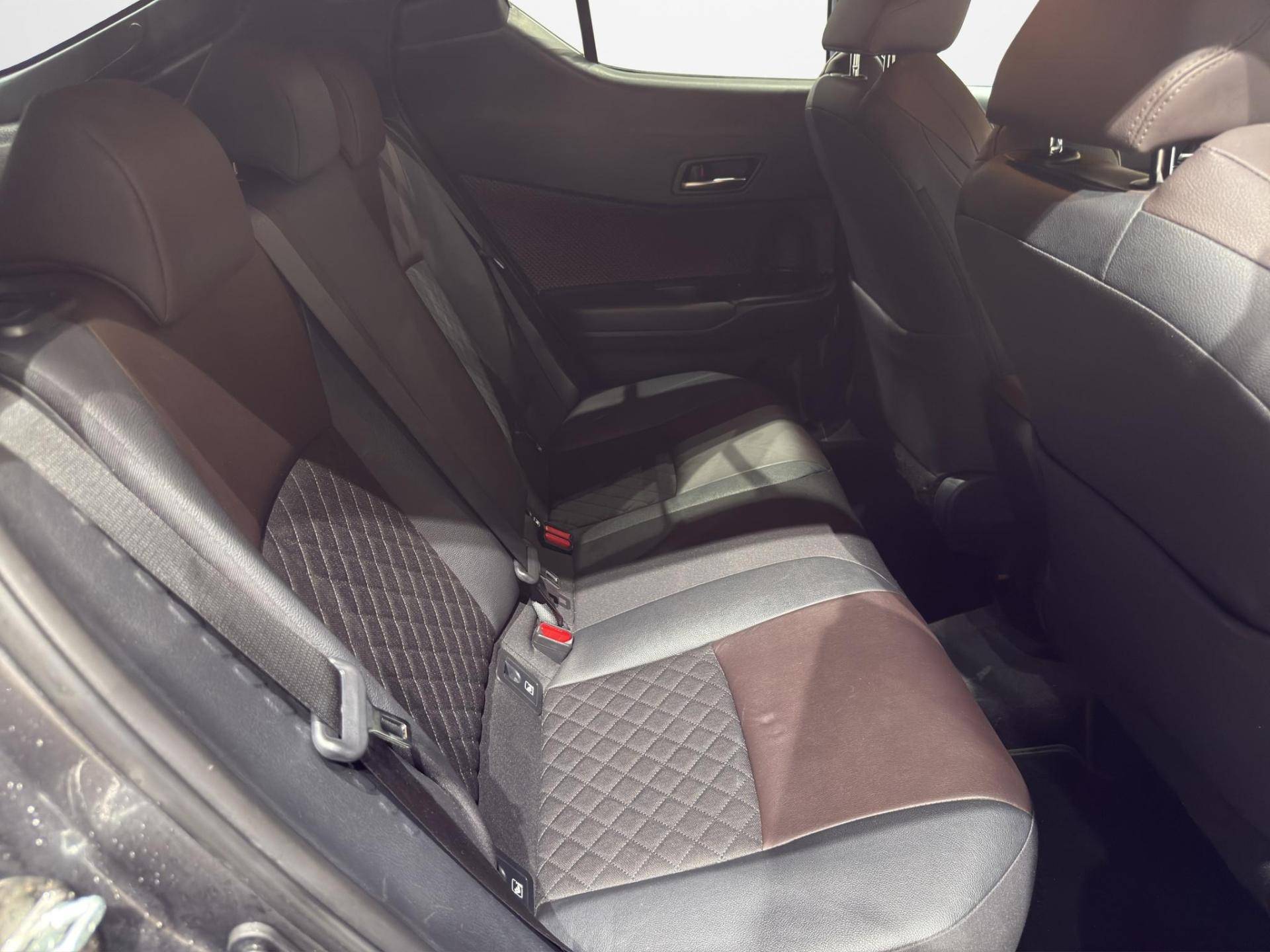 Auto Venduta - TOYOTA C-HR C-HR 1.8h Lounge 2wd e-cvt my18 usata in pronta consegna - Brandini