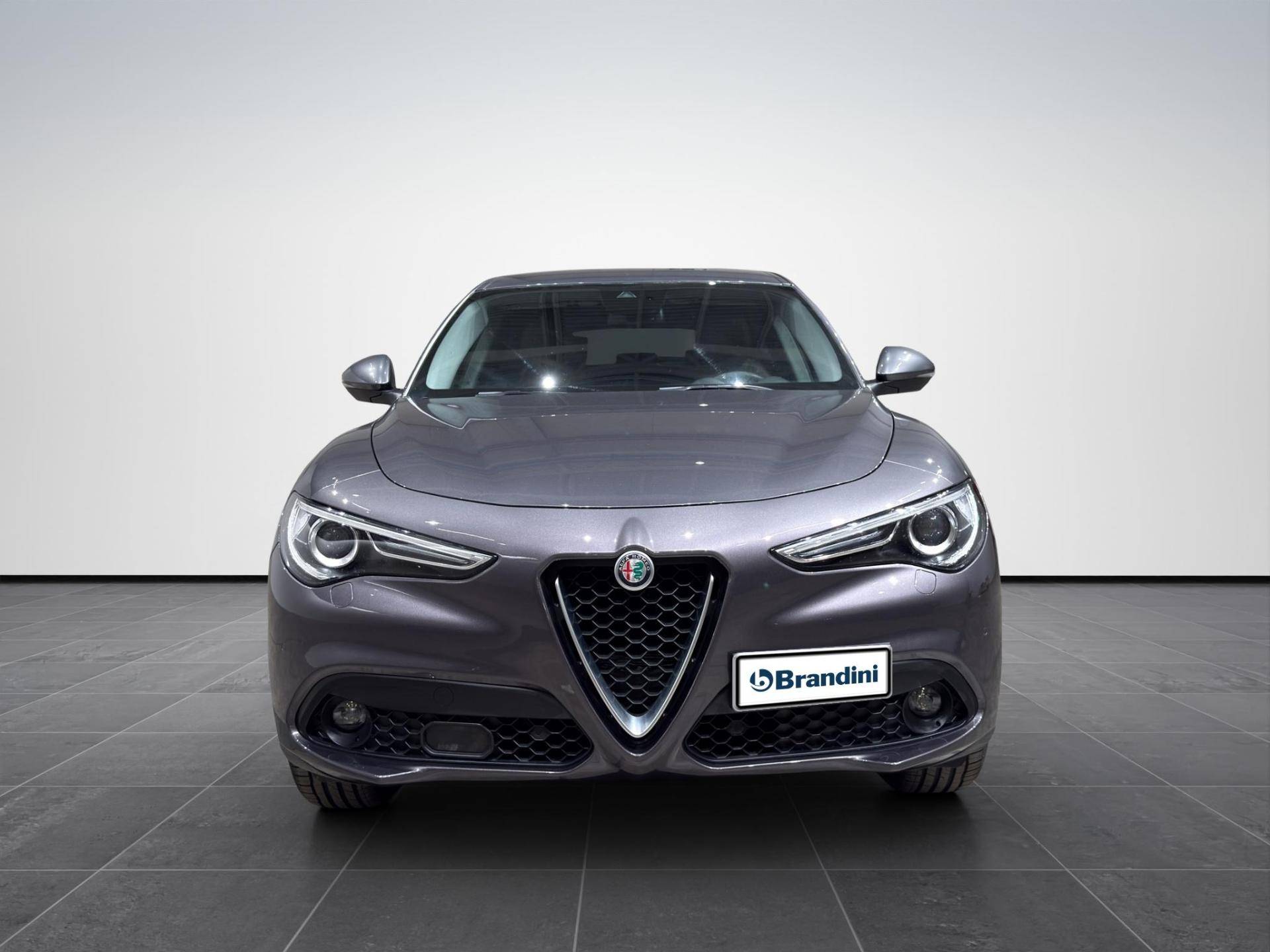 ALFA ROMEO Stelvio Stelvio 2.2 t Executive Q4 210cv auto usata in pronta consegna - Brandini
