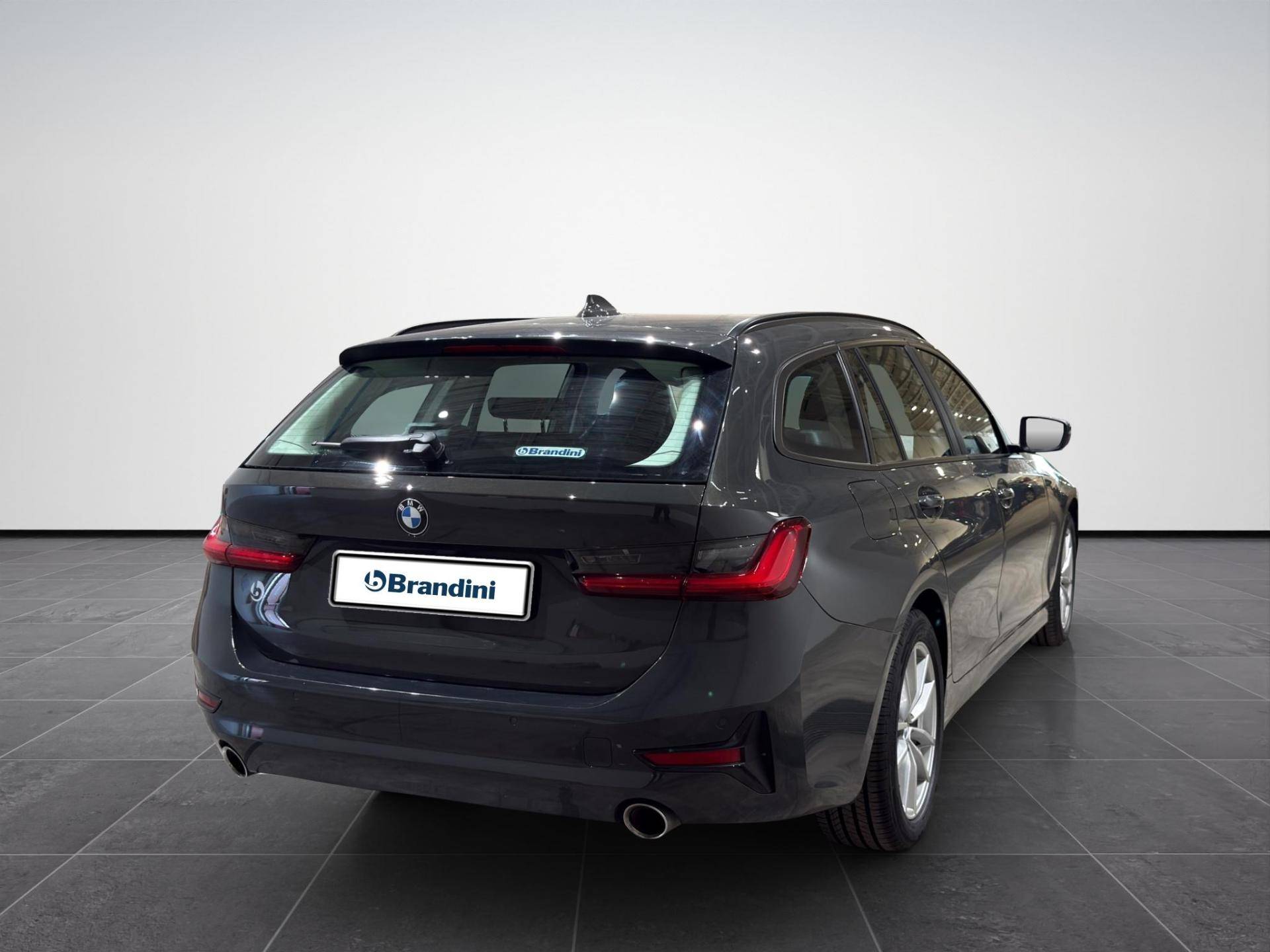 BMW Serie 3 Touring 320d Touring mhev 48V xdrive Business Advantage auto usata in pronta consegna - Brandini