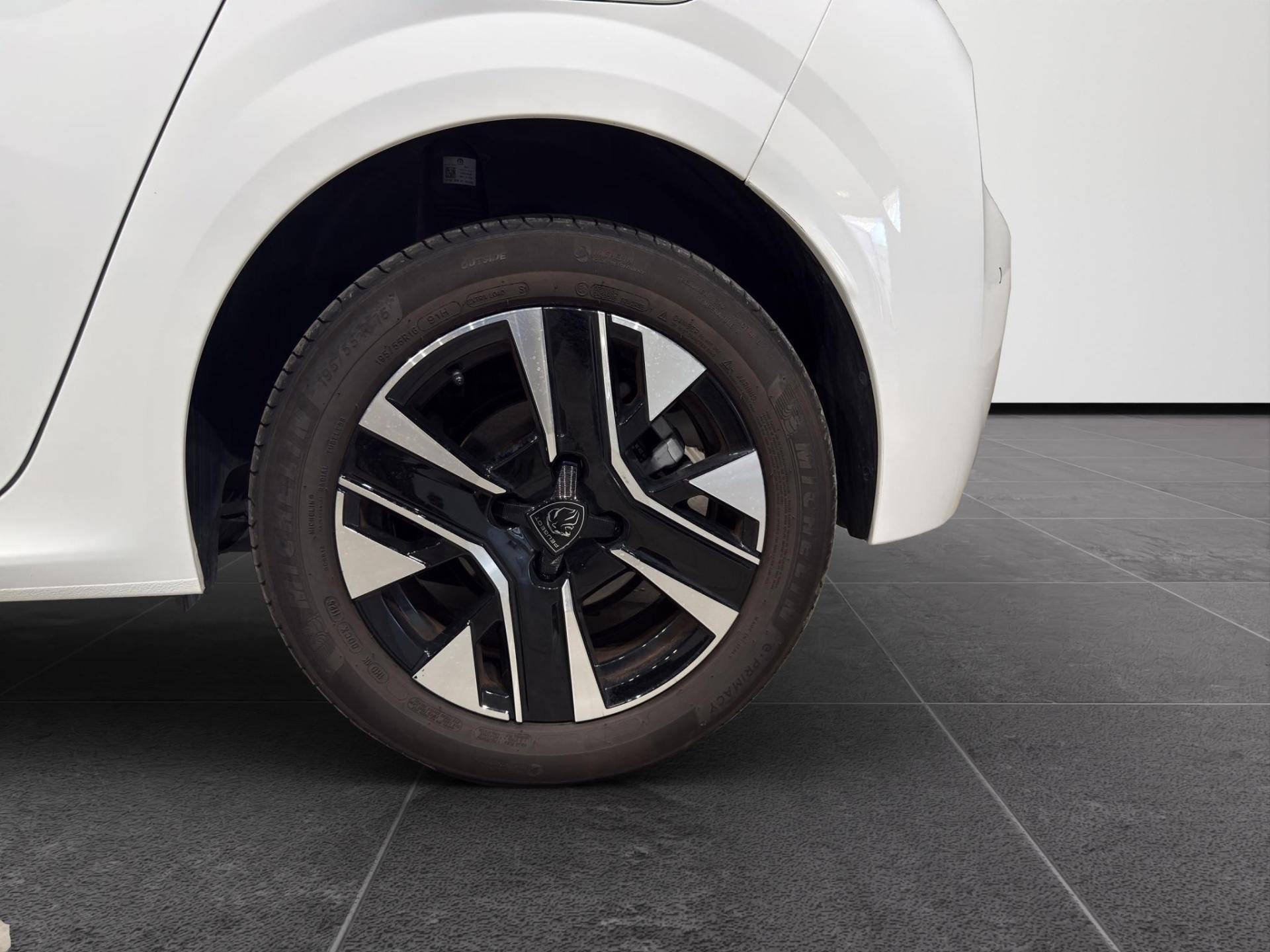 PEUGEOT 208 208 1.2 hybrid Allure 145cv e-dcs 6 usata in pronta consegna - Brandini