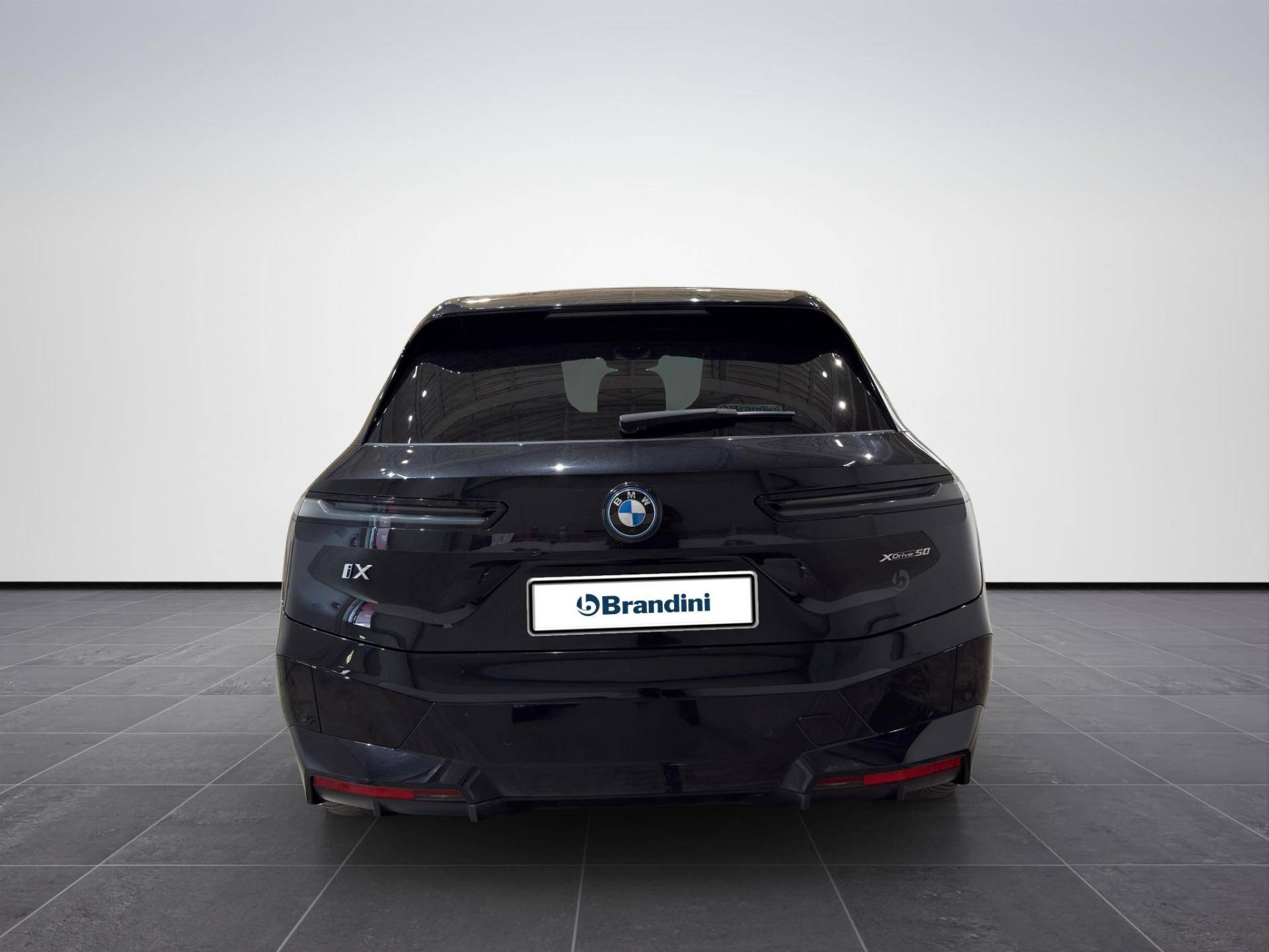 BMW iX iX xdrive50 pacchetto sportivo usata in pronta consegna - Brandini