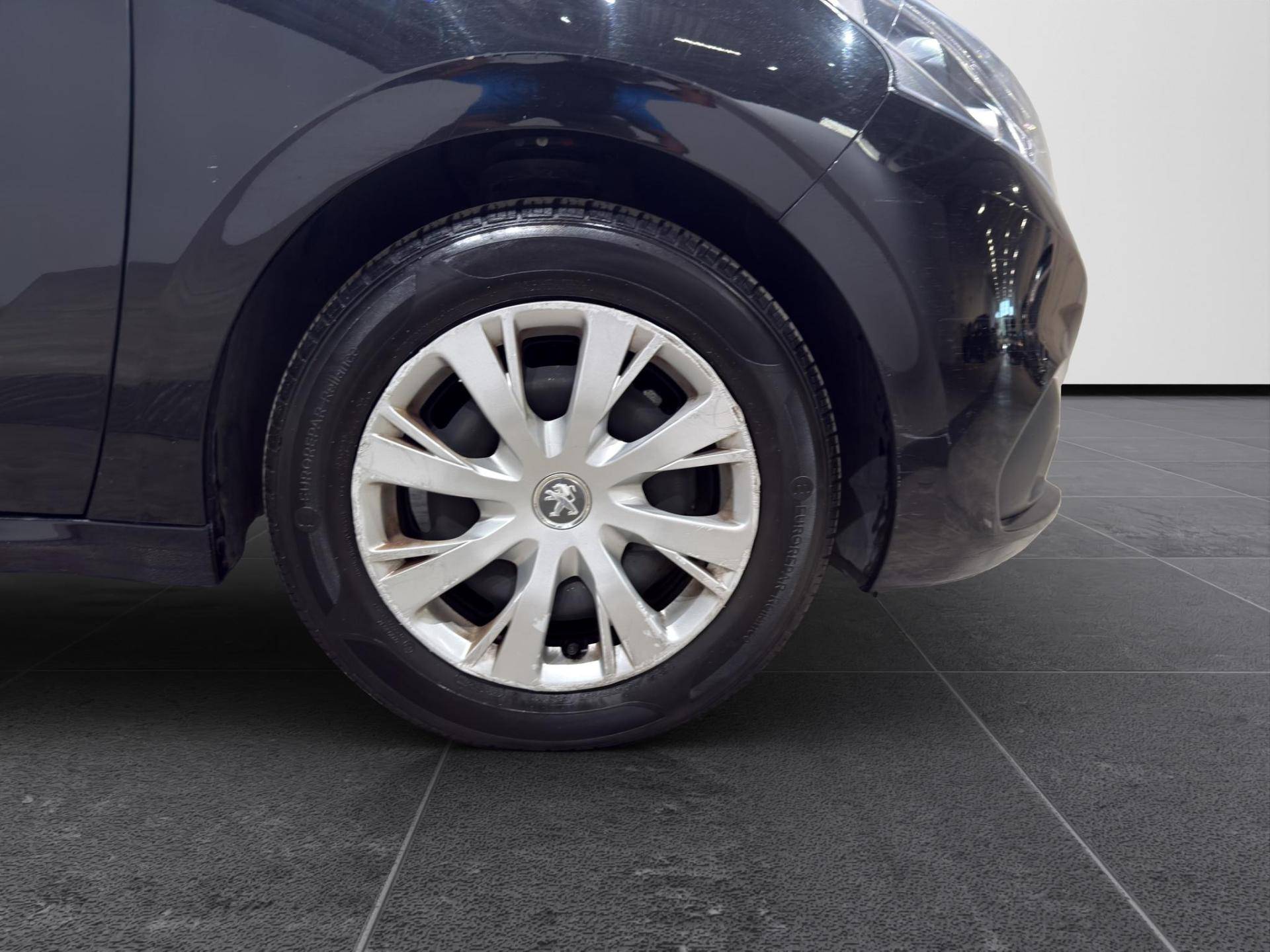 PEUGEOT 208 208 1.2 puretech Active gpl 82cv 5p usata in pronta consegna - Brandini