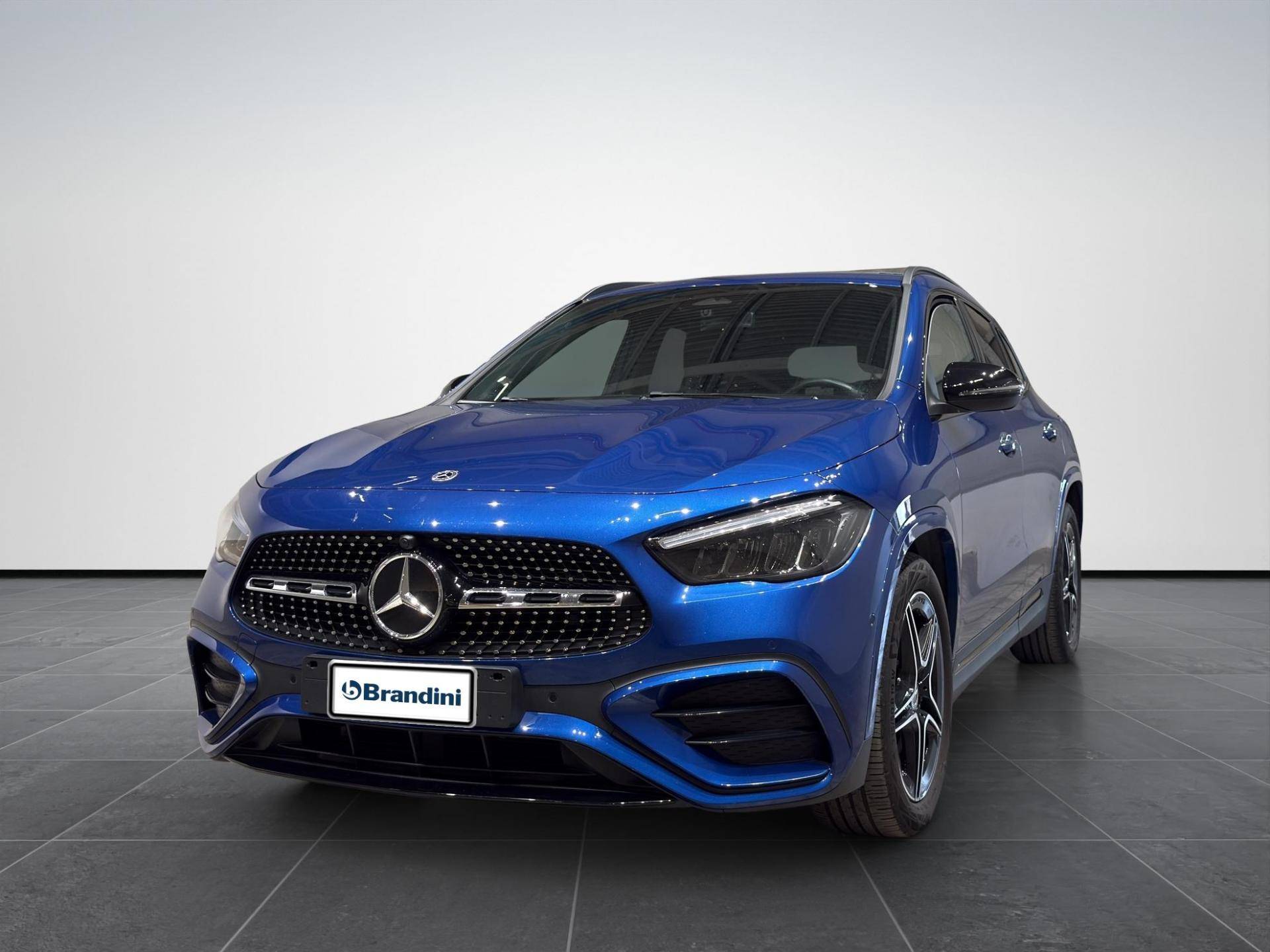 MERCEDES GLA GLA 200 d AMG Line Premium auto usata in pronta consegna - Brandini
