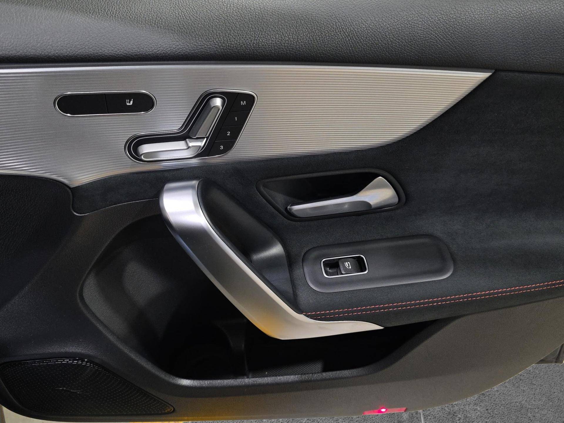 MERCEDES Classe A A 180 d Premium auto usata in pronta consegna - Brandini