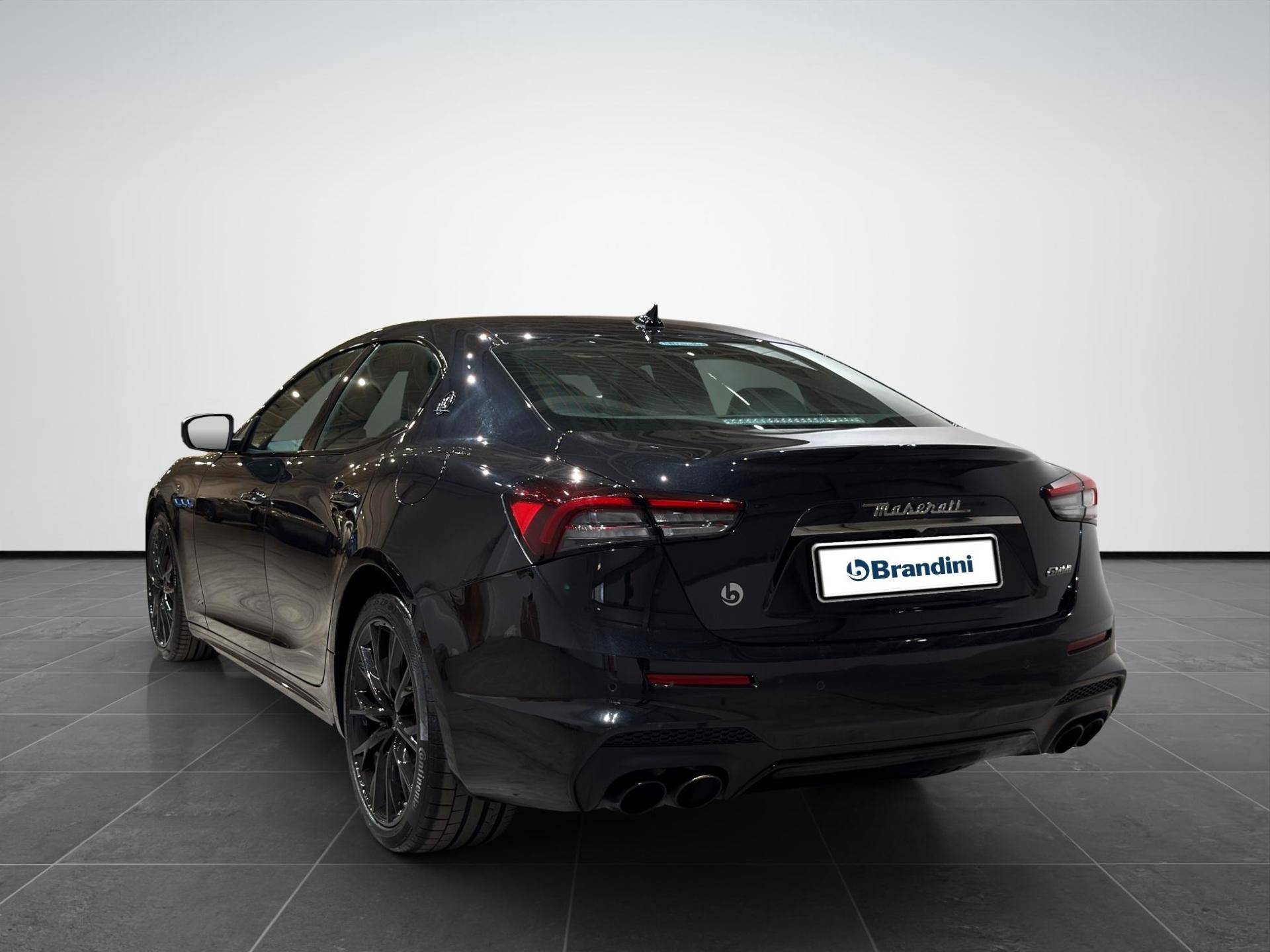 MASERATI Ghibli Ghibli 2.0 mhev Gransport 330cv auto usata in pronta consegna - Brandini