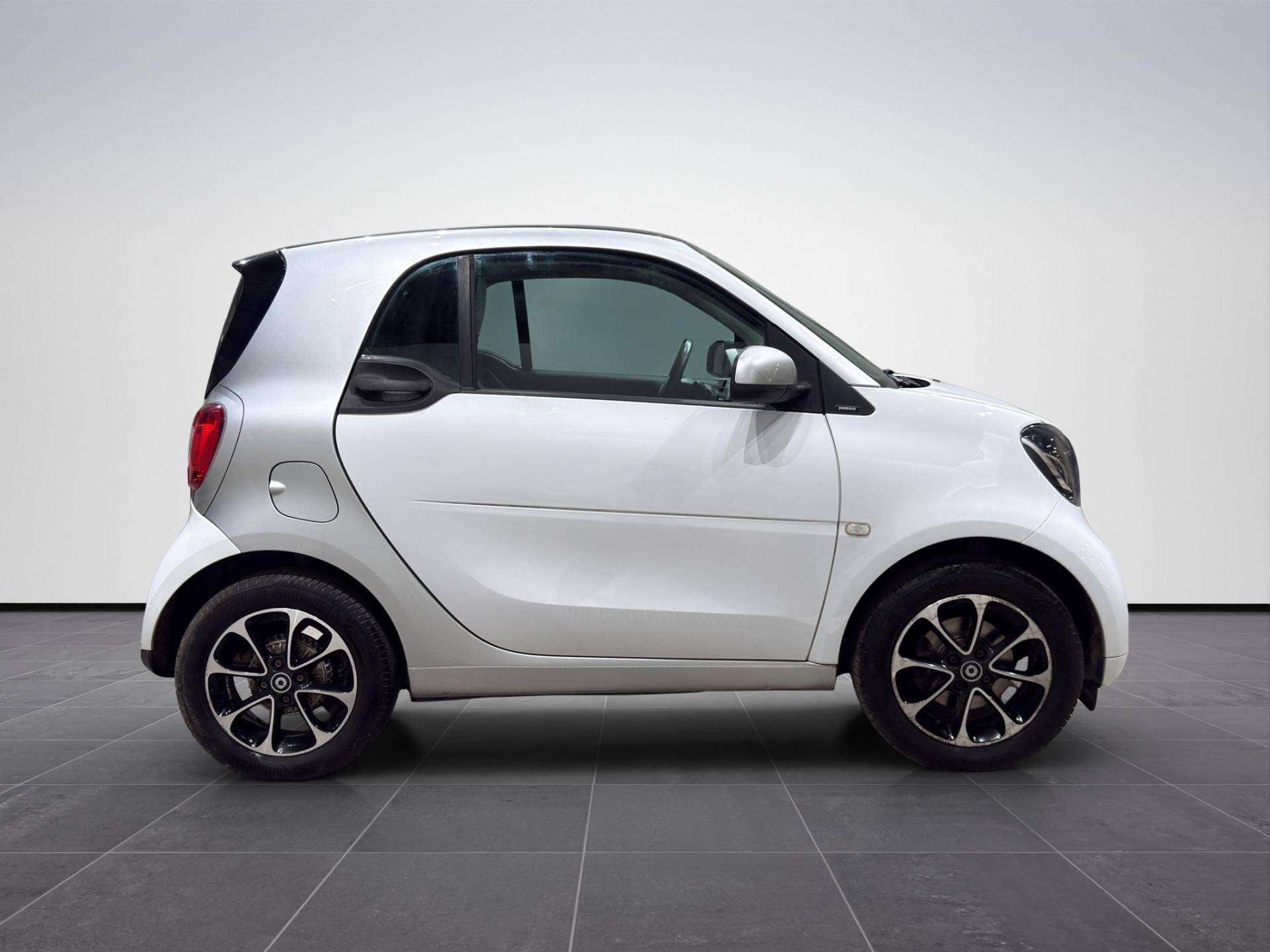 SMART Fortwo Fortwo 1.0 Passion 71cv twinamic usata in pronta consegna - Brandini