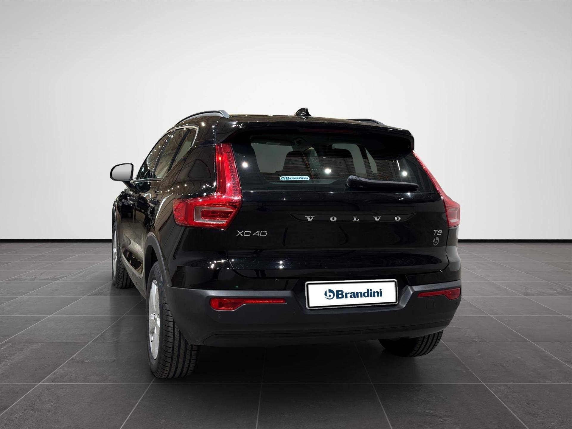 Auto Venduta - VOLVO XC40 XC40 1.5 T2 Momentum Core my21 usata in pronta consegna - Brandini