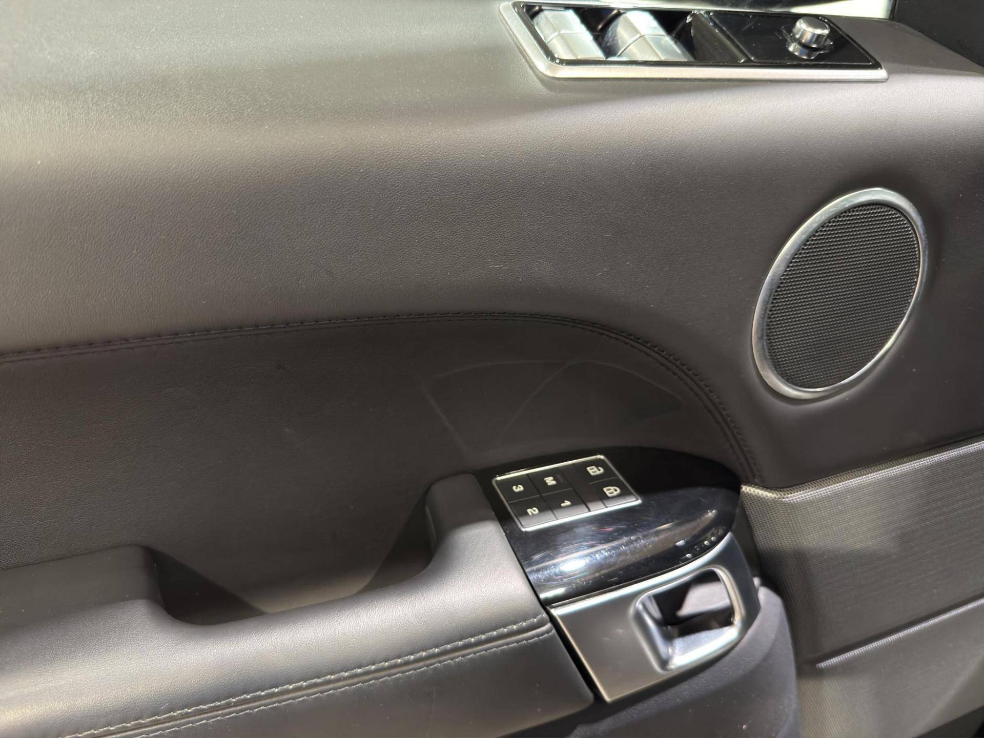LAND ROVER Range Rover Sport Range Rover Sport 3.0d i6 mhev HSE Dynamic Stealth 249cv auto usata in pronta consegna - Brandini