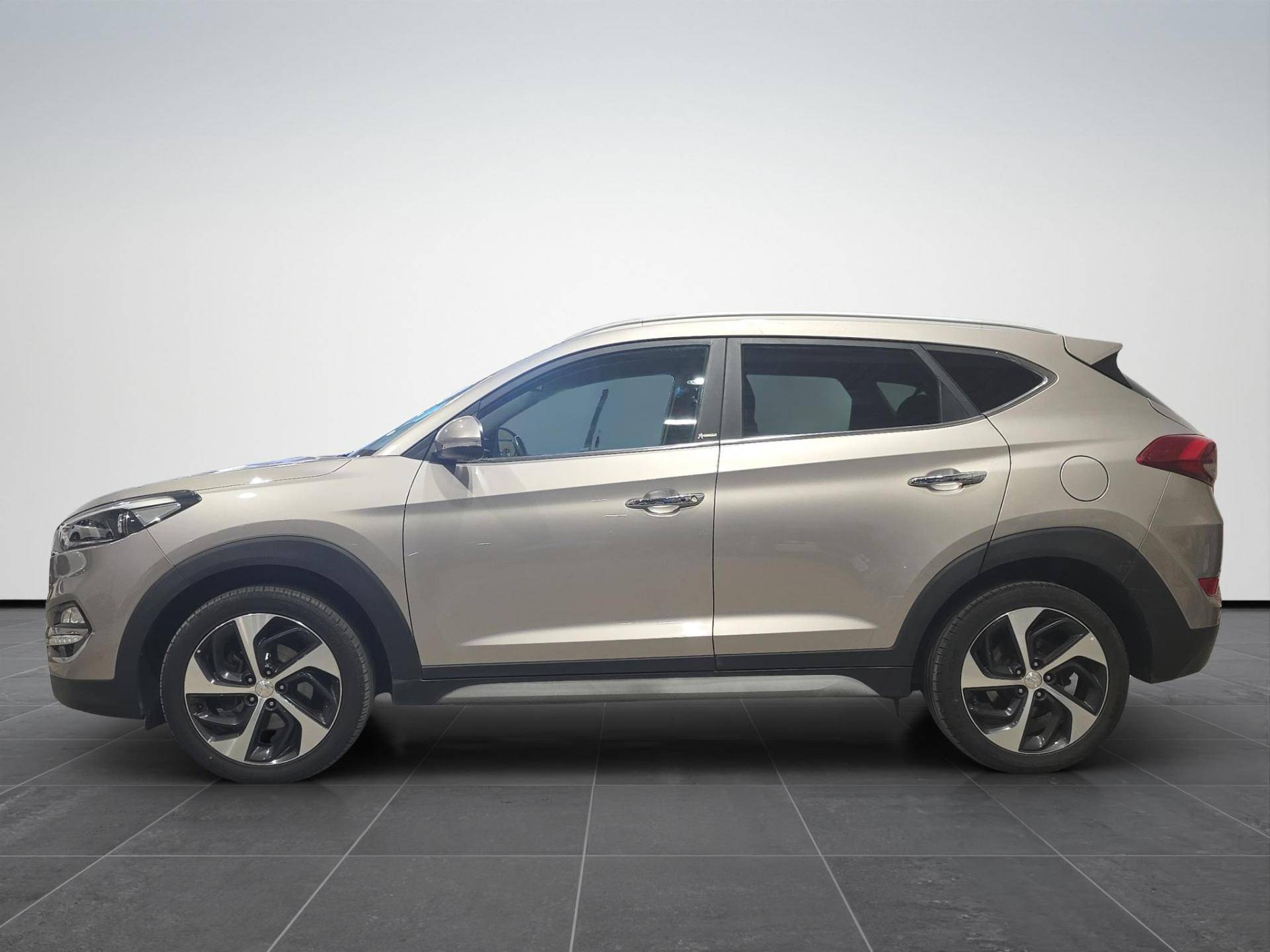 HYUNDAI Tucson Tucson 1.7 crdi Xpossible 2wd 115cv usata in pronta consegna - Brandini