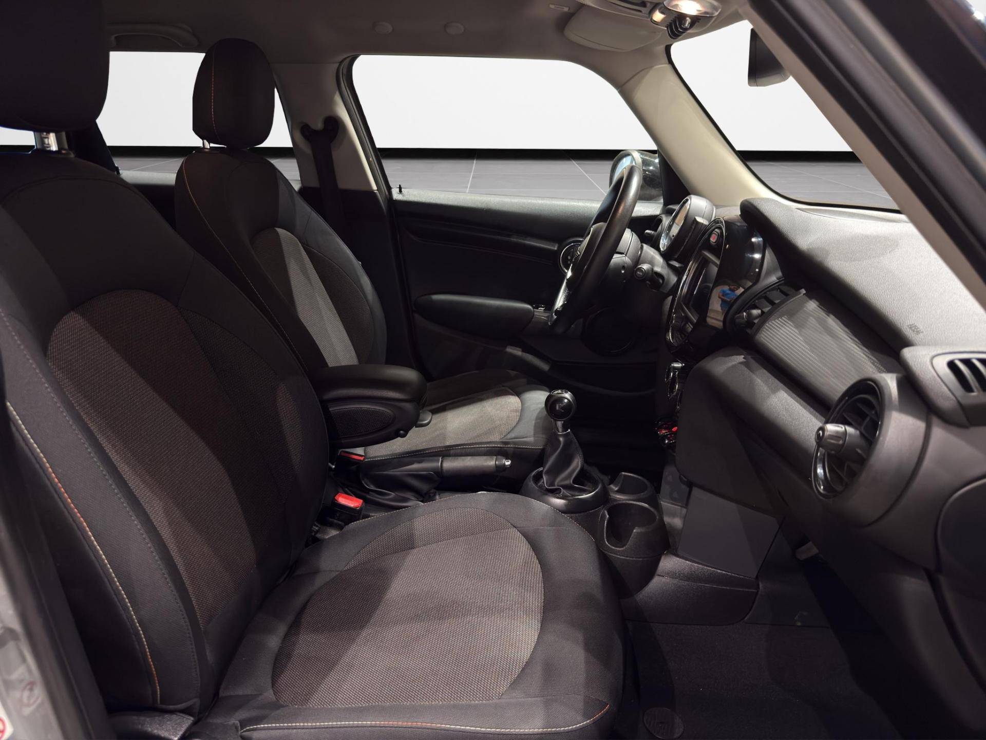 Auto Venduta - MINI Mini Mini 5p 1.5 Cooper Hype auto usata in pronta consegna - Brandini