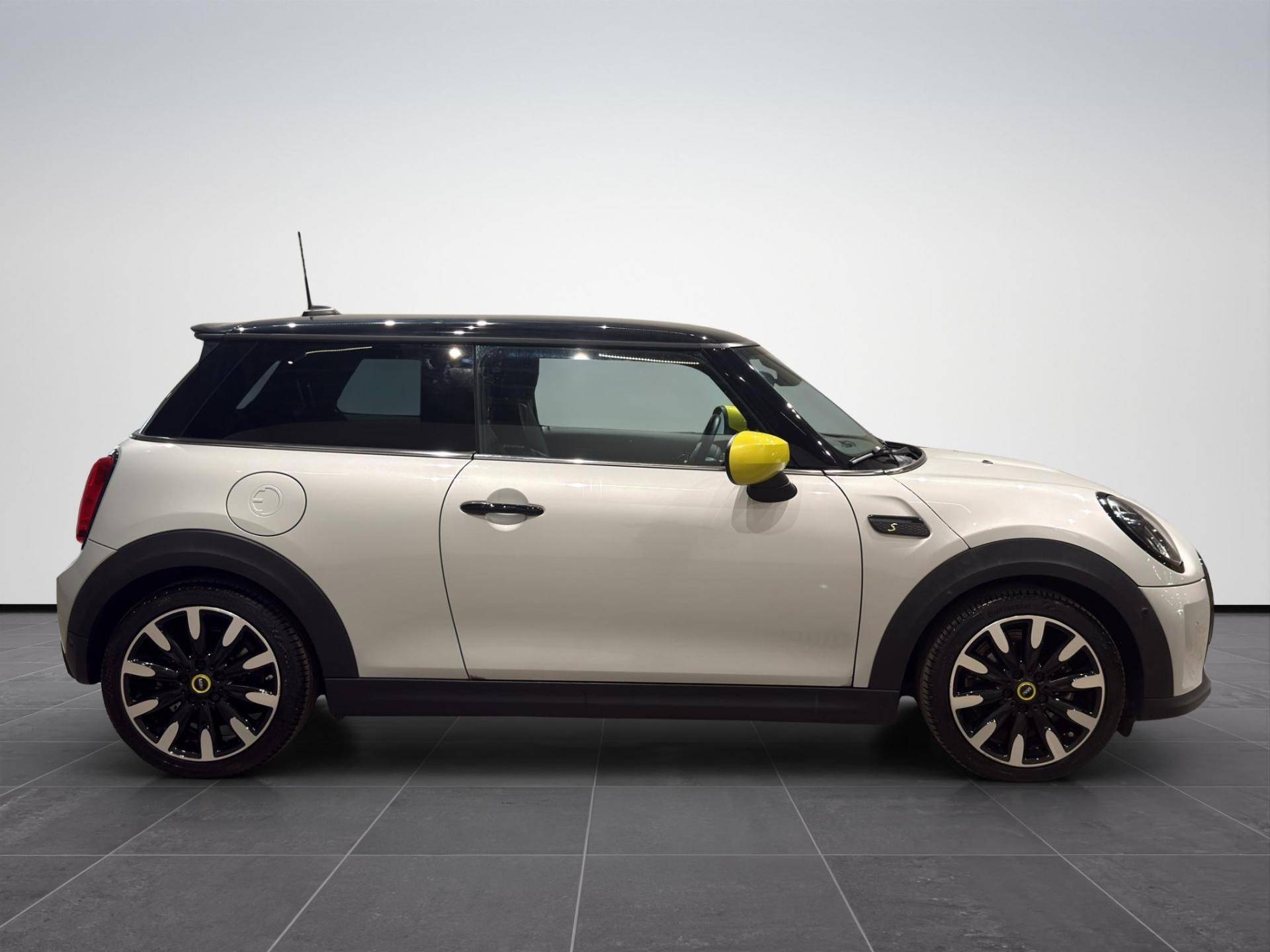 Auto Venduta - MINI Mini Mini 3p Cooper SE Yours auto usata in pronta consegna - Brandini